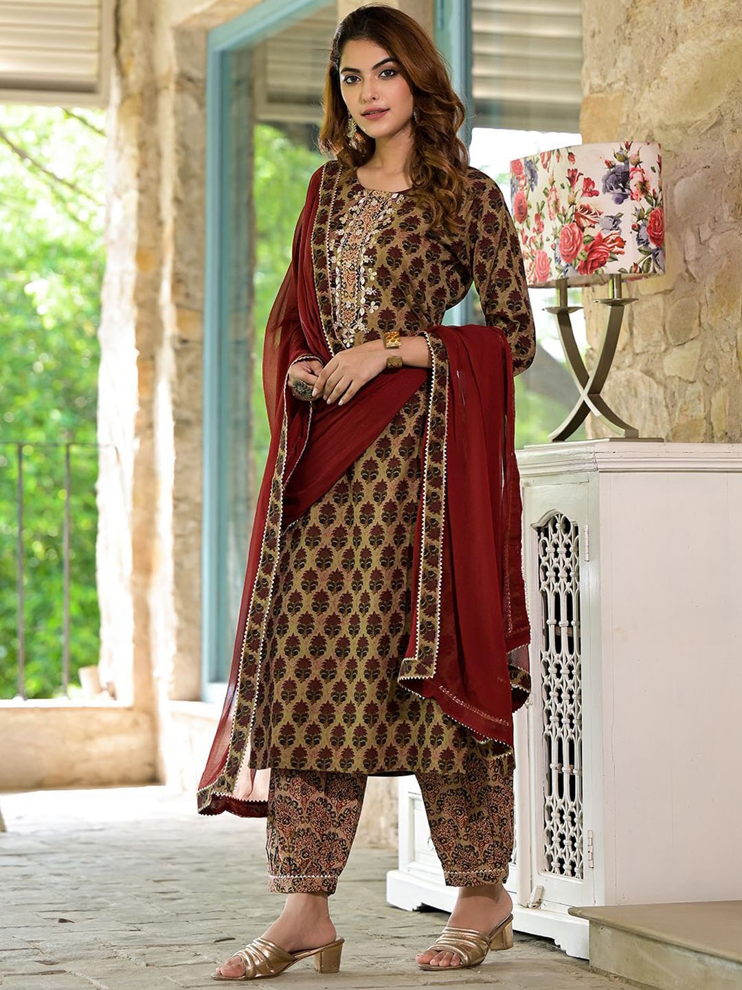 Divena Floral Printed Pure Cotton Zardozi Work Straight Kurta With Harem Pants & Dupatta, Brown
Divena Floral Printed Pure Cotton Zardozi Work Straight Kurta With Harem Pants & Dupatta, Brown
