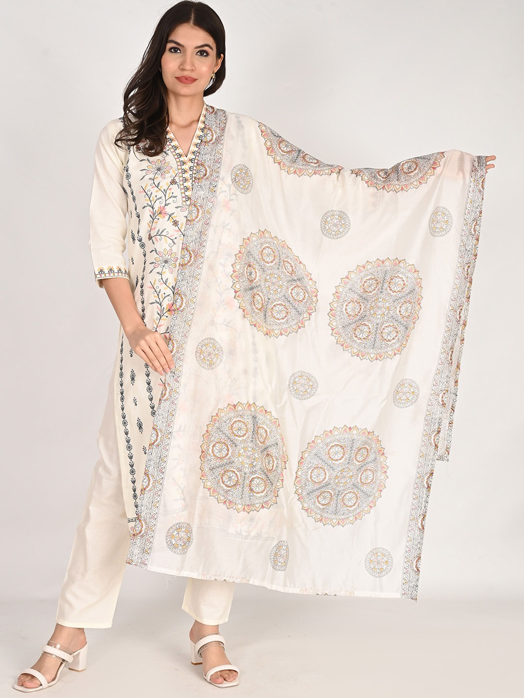 Girly Girls Floral Embroidered Pure Cotton Straight Kurta With Palazzos & Dupatta, Cream
Girly Girls Floral Embroidered Pure Cotton Straight Kurta With Palazzos & Dupatta, Cream