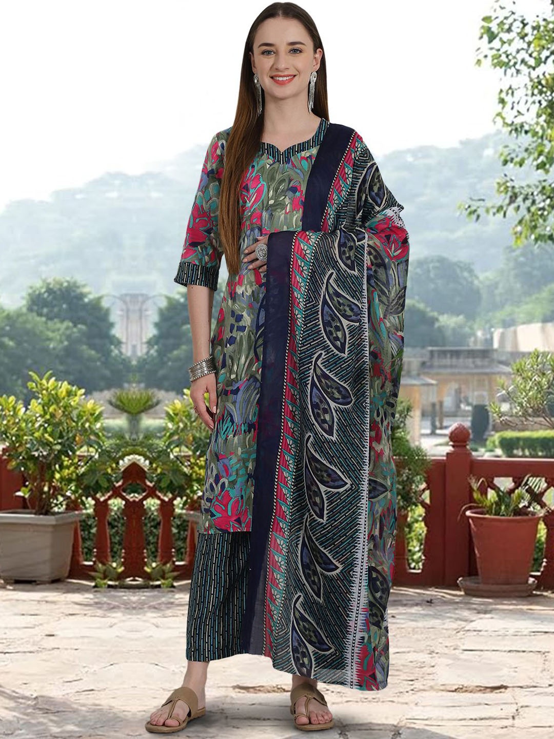 7Threads Floral Printed Pure Cotton Straight Kurta With Trousers & Dupatta, Navy blue
7Threads Floral Printed Pure Cotton Straight Kurta With Trousers & Dupatta, Navy blue