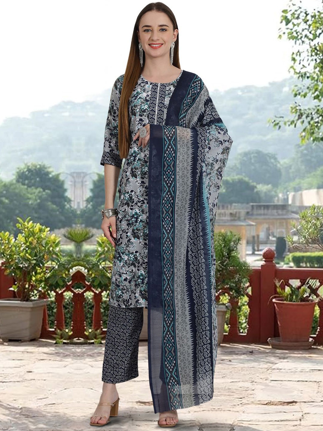 7Threads Floral Printed Pure Cotton Straight Kurta with Trousers & Dupatta, Navy blue
7Threads Floral Printed Pure Cotton Straight Kurta with Trousers & Dupatta, Navy blue