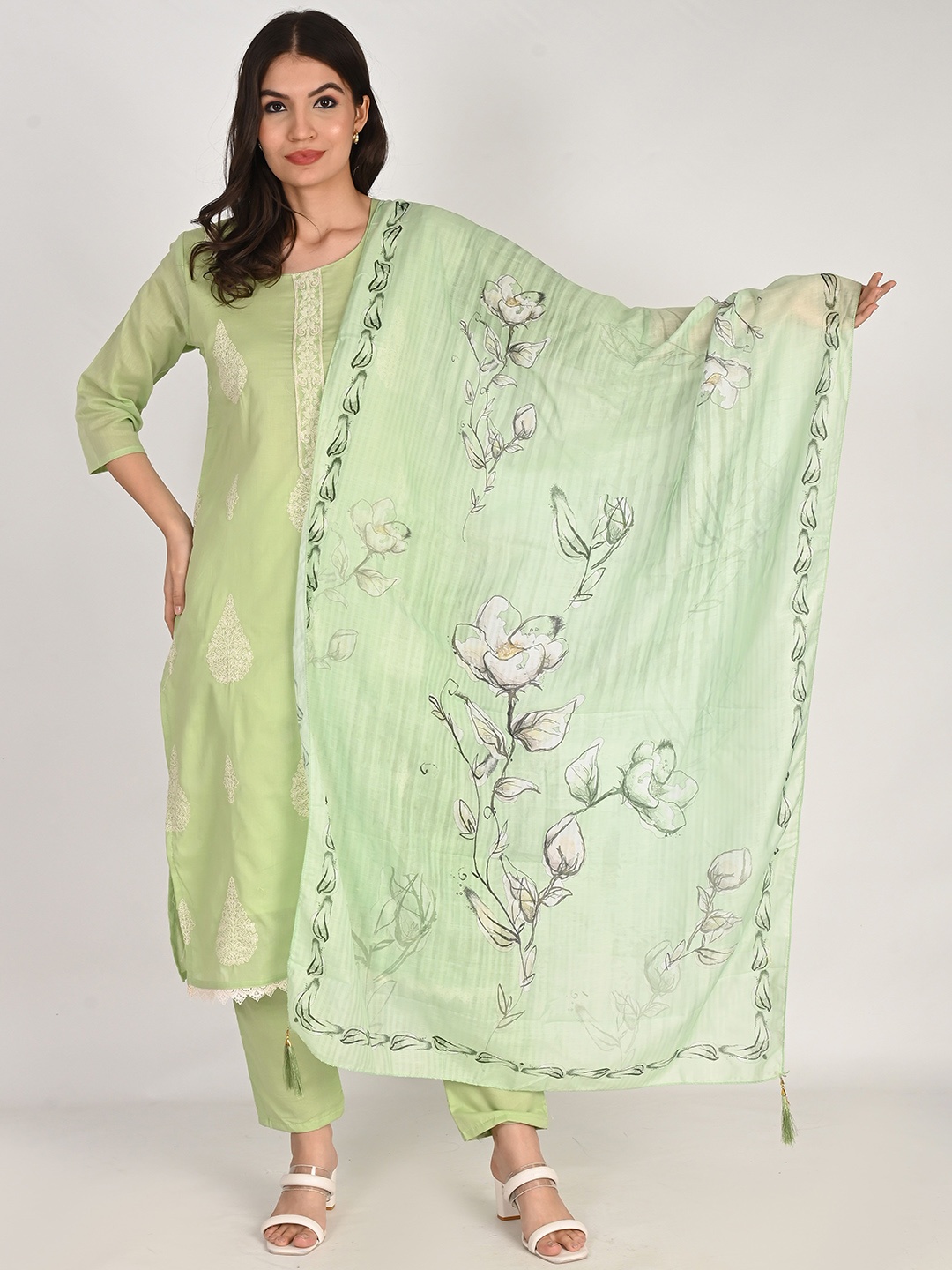 Girly Girls Ethnic Motifs Embroidered Straight Pure Cotton Kurta with Palazzos & Dupatta, Green
Girly Girls Ethnic Motifs Embroidered Straight Pure Cotton Kurta with Palazzos & Dupatta, Green