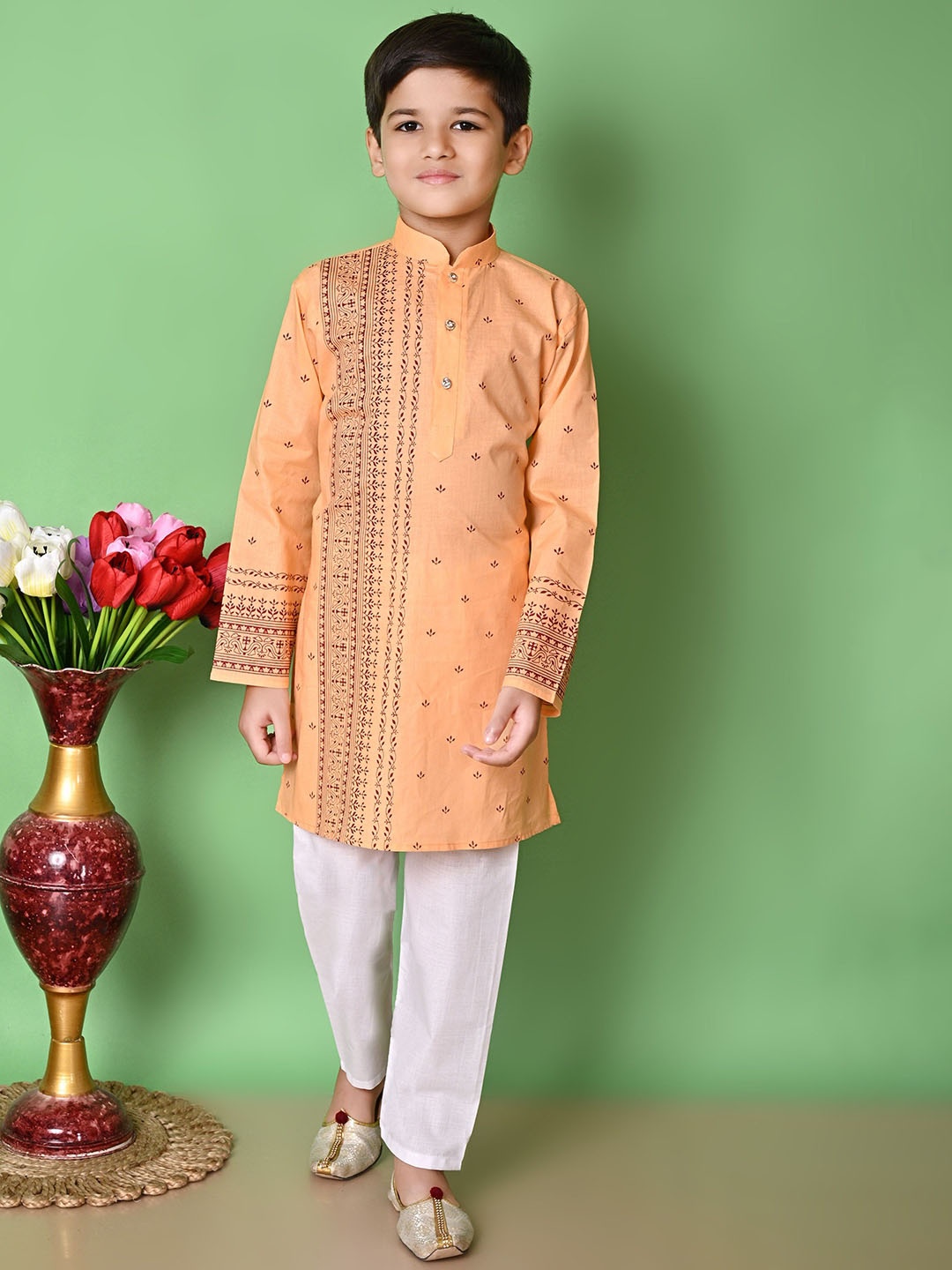 BAESD Boys Floral Printed Mandarin Collar Pure Cotton Straight Kurta With Pyjamas, Peach
BAESD Boys Floral Printed Mandarin Collar Pure Cotton Straight Kurta With Pyjamas, Peach