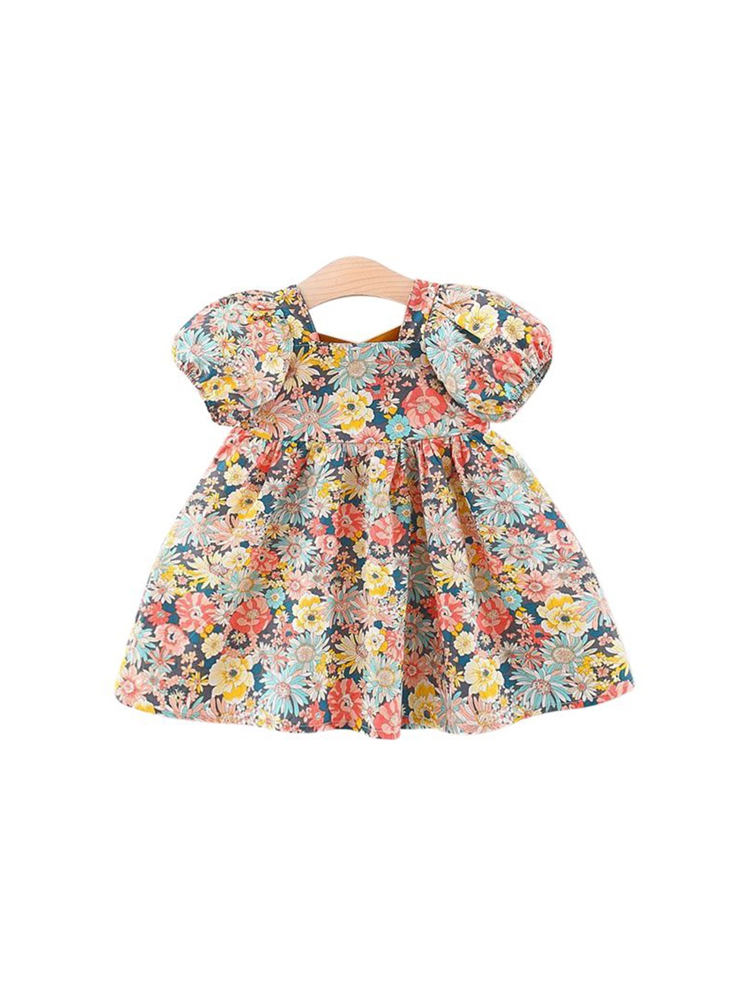 StyleCast x Revolte Girls Floral Printed Square Neck Puff Sleeve Fit & Flare Dress, Yellow
StyleCast x Revolte Girls Floral Printed Square Neck Puff Sleeve Fit & Flare Dress, Yellow