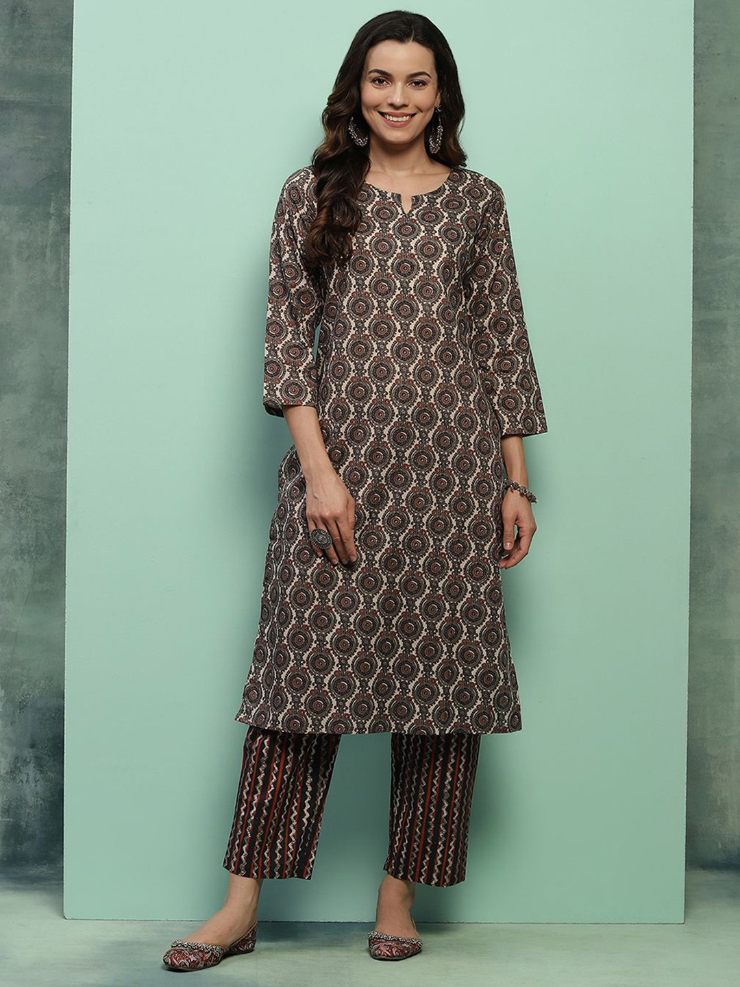 House of Chikankari Printed Kurta Set, Black
House of Chikankari Printed Kurta Set, Black