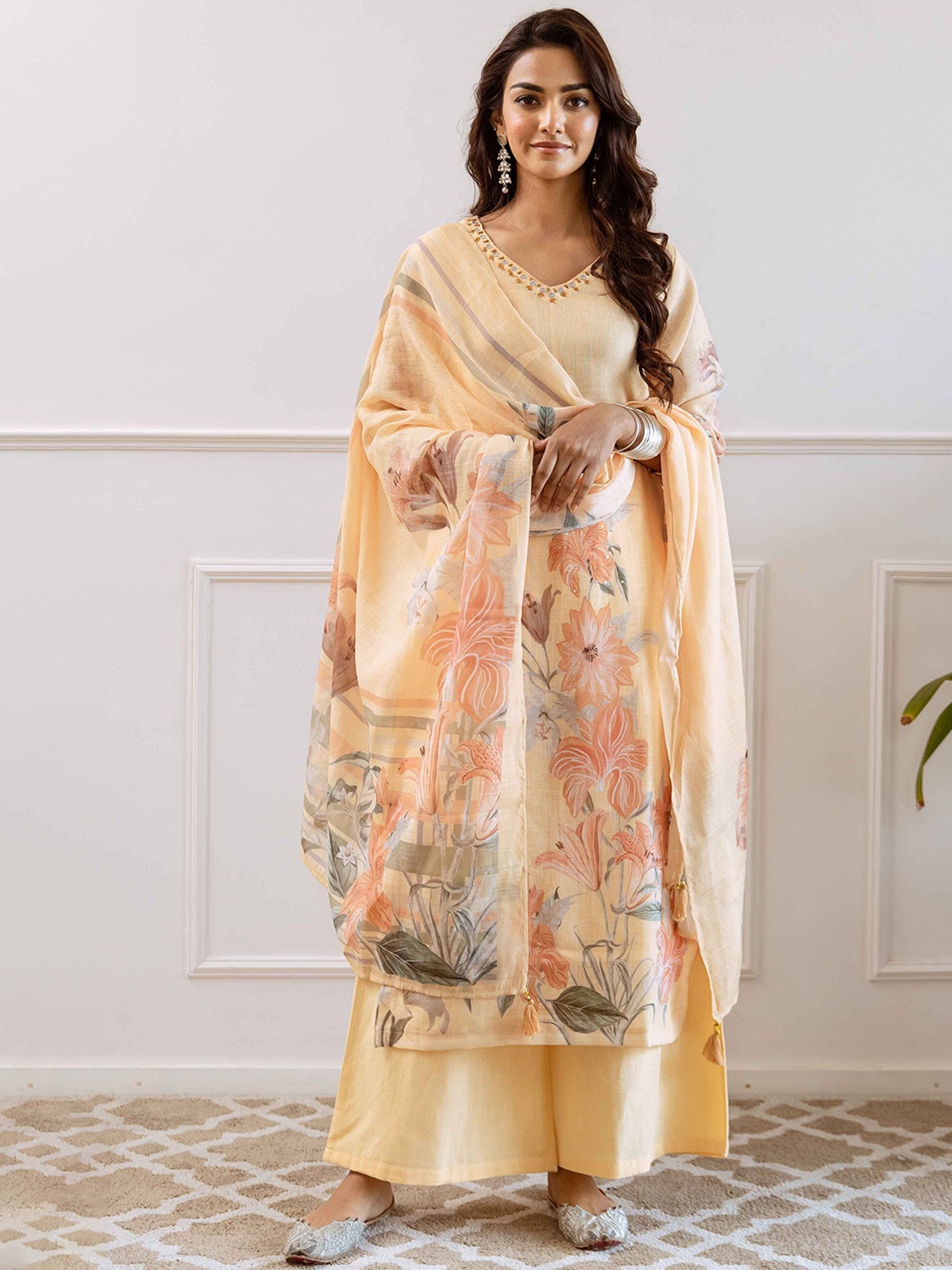 KALINI Floral Printed Mirror Work Linen Straight Kurta with Palazzos & Dupatta, Yellow
KALINI Floral Printed Mirror Work Linen Straight Kurta with Palazzos & Dupatta, Yellow