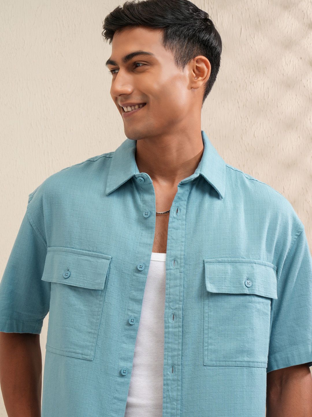 LOCOMOTIVE Premium Men Mocklino Dobby Solid Utility Pocket Oversized Overshirt, Blue
LOCOMOTIVE Premium Men Mocklino Dobby Solid Utility Pocket Oversized Overshirt, Blue