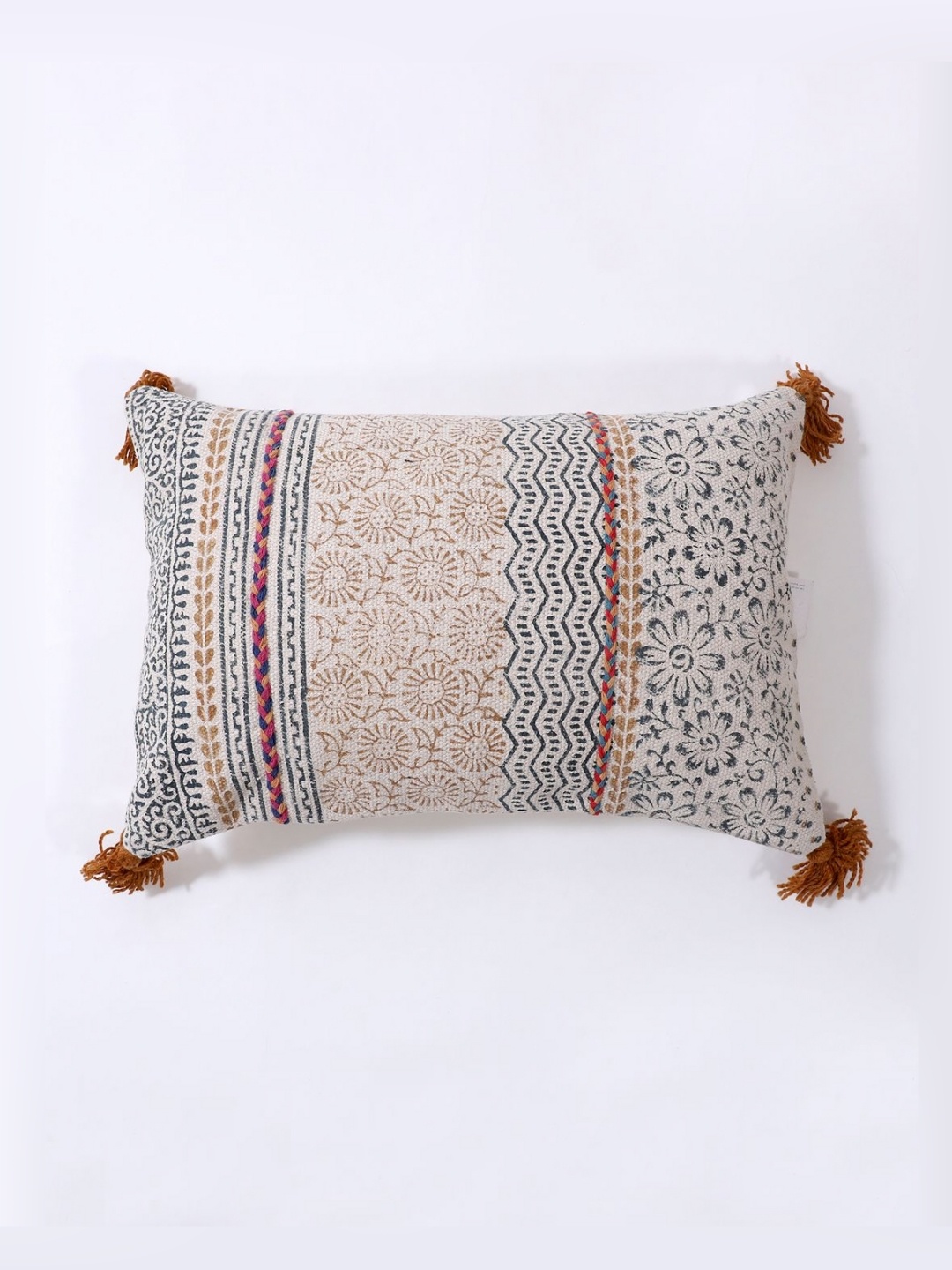 Art Avenue Lumbar White & Brown Floral Embroidered Rectangle Cotton Cushion Cover
Art Avenue Lumbar White & Brown Floral Embroidered Rectangle Cotton Cushion Cover