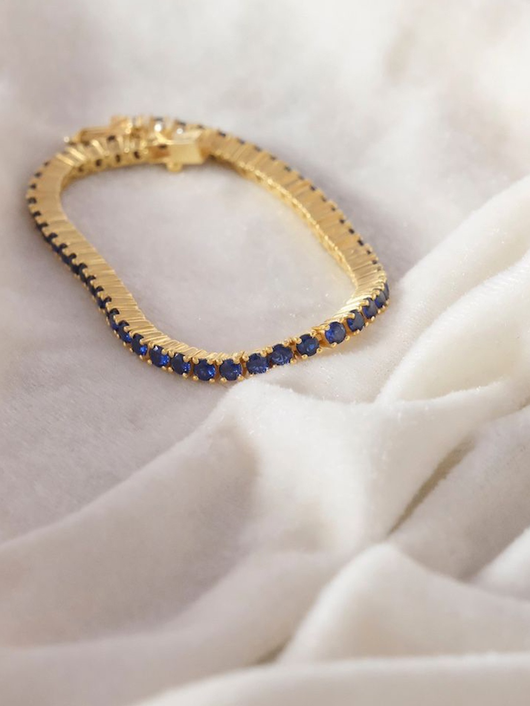 Anushka Jain Jewellery 925 Sterling Silver Gold-Plated CZ Studded Wraparound Bracelet
Anushka Jain Jewellery 925 Sterling Silver Gold-Plated CZ Studded Wraparound Bracelet