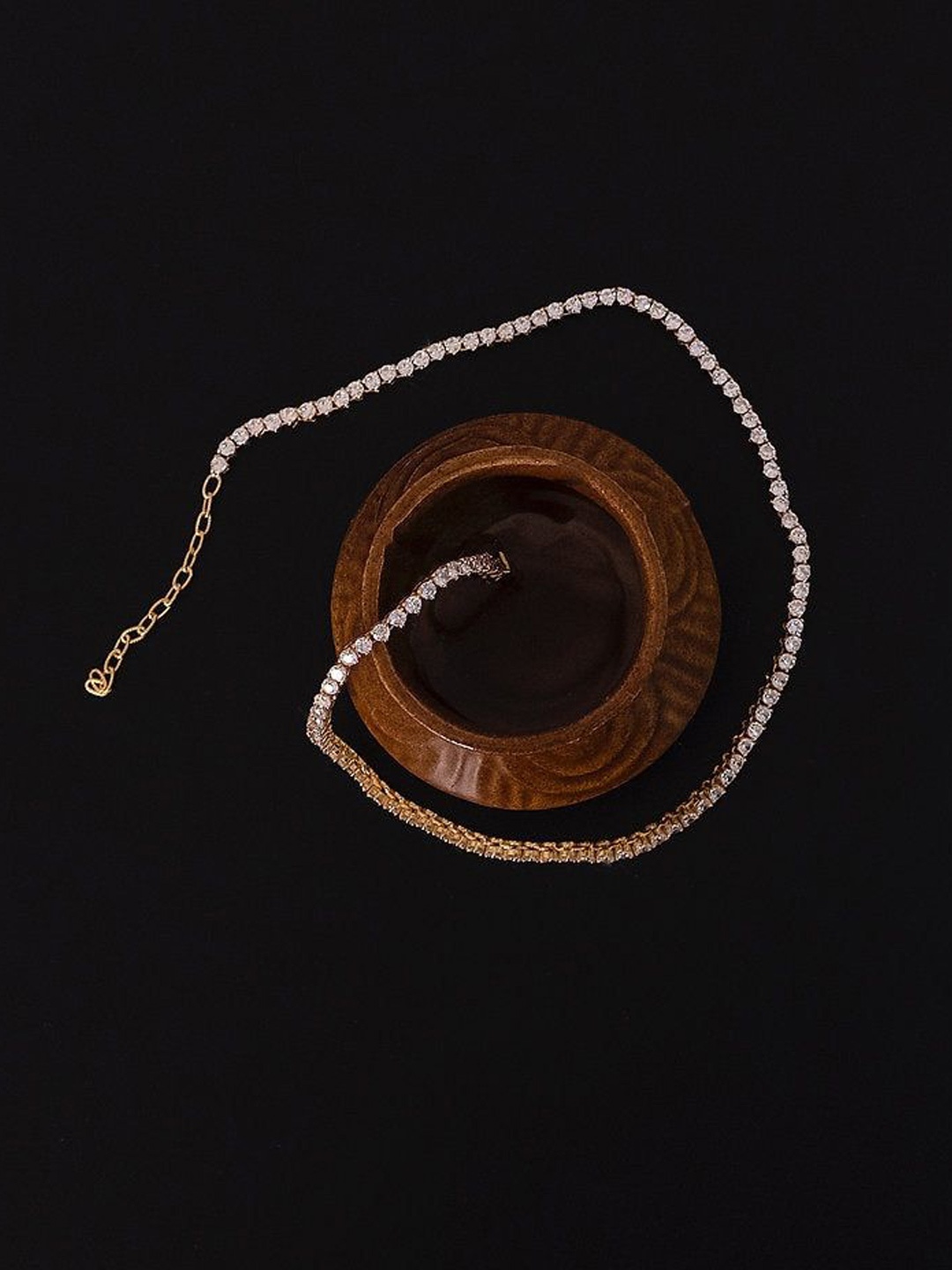 Anushka Jain Jewellery 925 Sterling Silver Gold-Plated Artificial Stones Necklace
Anushka Jain Jewellery 925 Sterling Silver Gold-Plated Artificial Stones Necklace