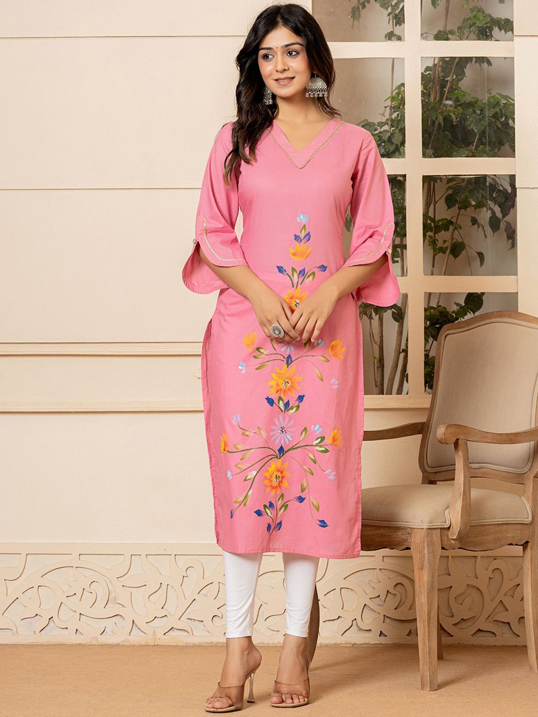 Yufta Floral Hand Painted V-Neck Slit Sleeves Gotta Patti Pure Cotton Straight Kurta, Pink
Yufta Floral Hand Painted V-Neck Slit Sleeves Gotta Patti Pure Cotton Straight Kurta, Pink
