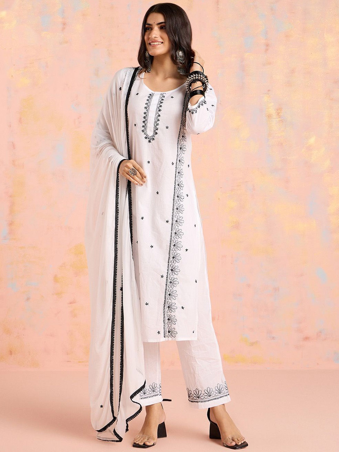 Likha Floral Embroidered Thread Work Pure Cotton Straight Kurta With Pyjamas & Dupatta, White
Likha Floral Embroidered Thread Work Pure Cotton Straight Kurta With Pyjamas & Dupatta, White