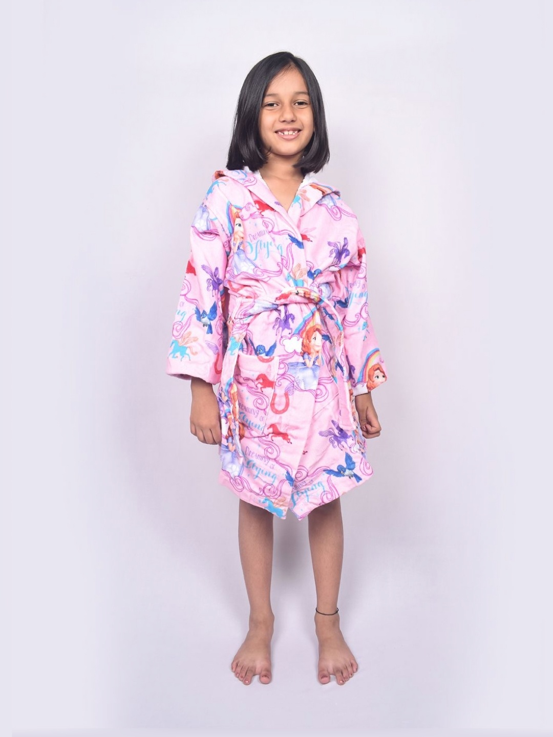 SPACES Girls Pink & Blue Disney Sofia Printed Pure Cotton 380 GSM Hooded Bath Robe & Belt
SPACES Girls Pink & Blue Disney Sofia Printed Pure Cotton 380 GSM Hooded Bath Robe & Belt