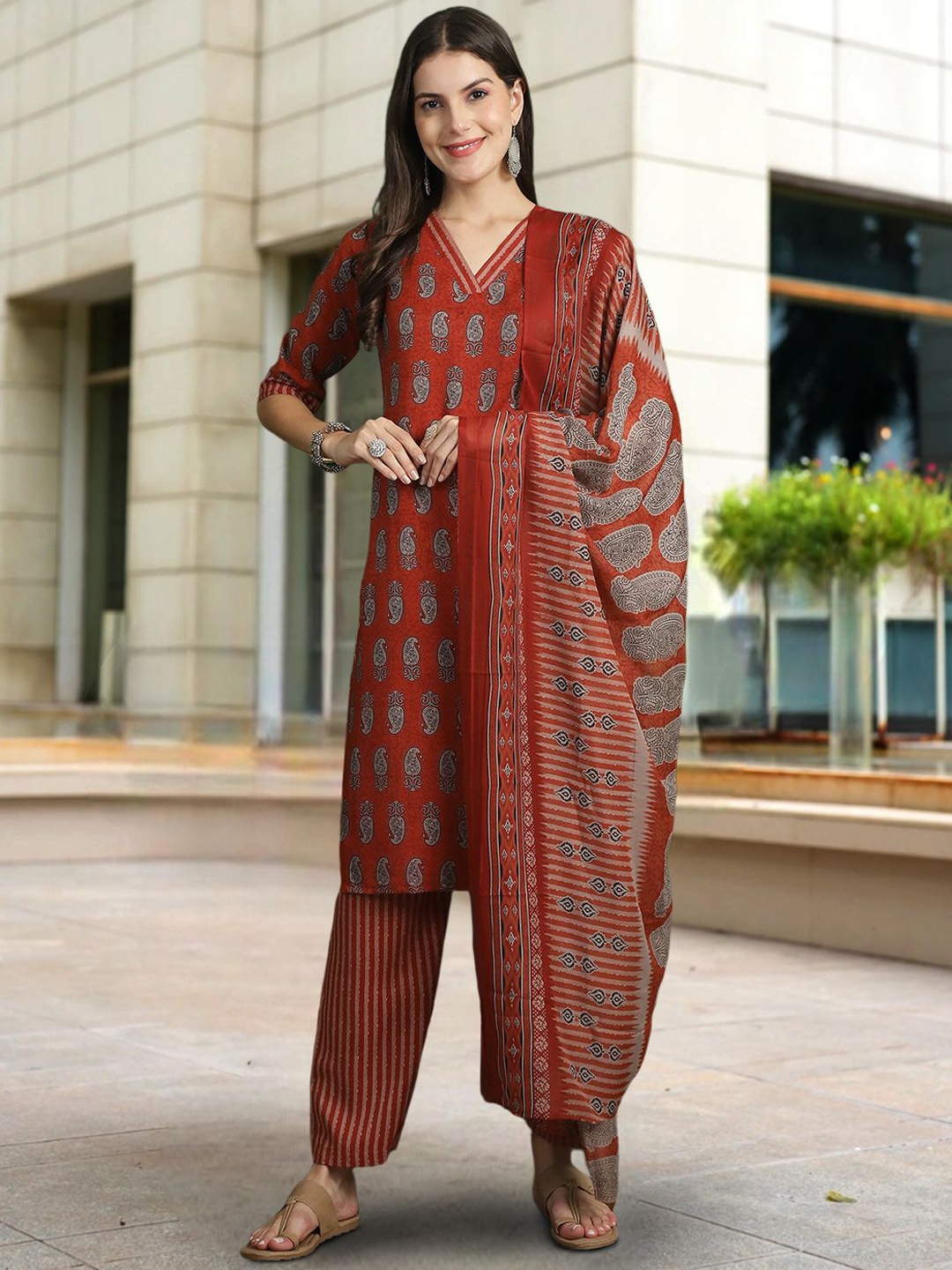 Ethnic basket Floral Printed V-Neck Pure Cotton Straight Kurta With Trousers & Dupatta, Red
Ethnic basket Floral Printed V-Neck Pure Cotton Straight Kurta With Trousers & Dupatta, Red