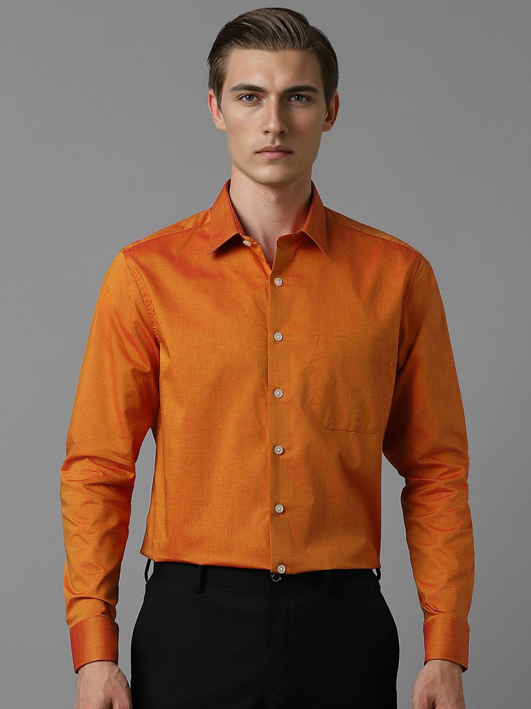 Van Heusen Sport Men Spread Collar Checked Cotton Slim Fit Casual Shirt, Orange
Van Heusen Sport Men Spread Collar Checked Cotton Slim Fit Casual Shirt, Orange