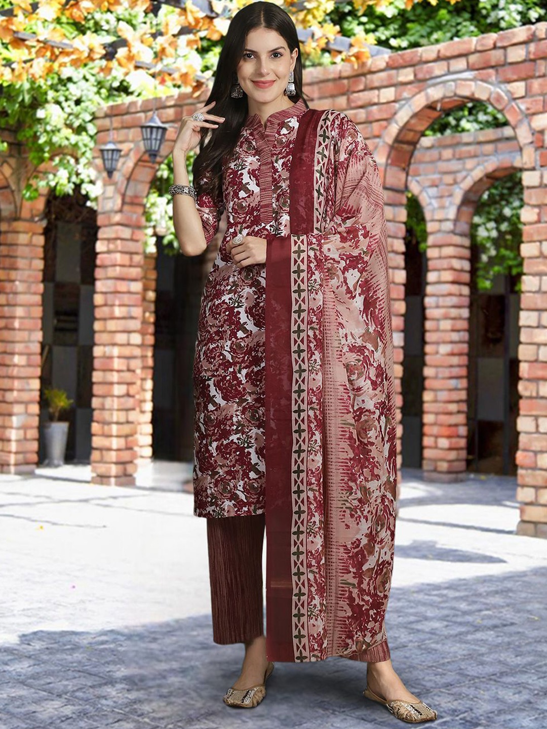 Ethnic basket Floral Printed Straight Pure Cotton Kurta with Trousers & Dupatta, Maroon
Ethnic basket Floral Printed Straight Pure Cotton Kurta with Trousers & Dupatta, Maroon