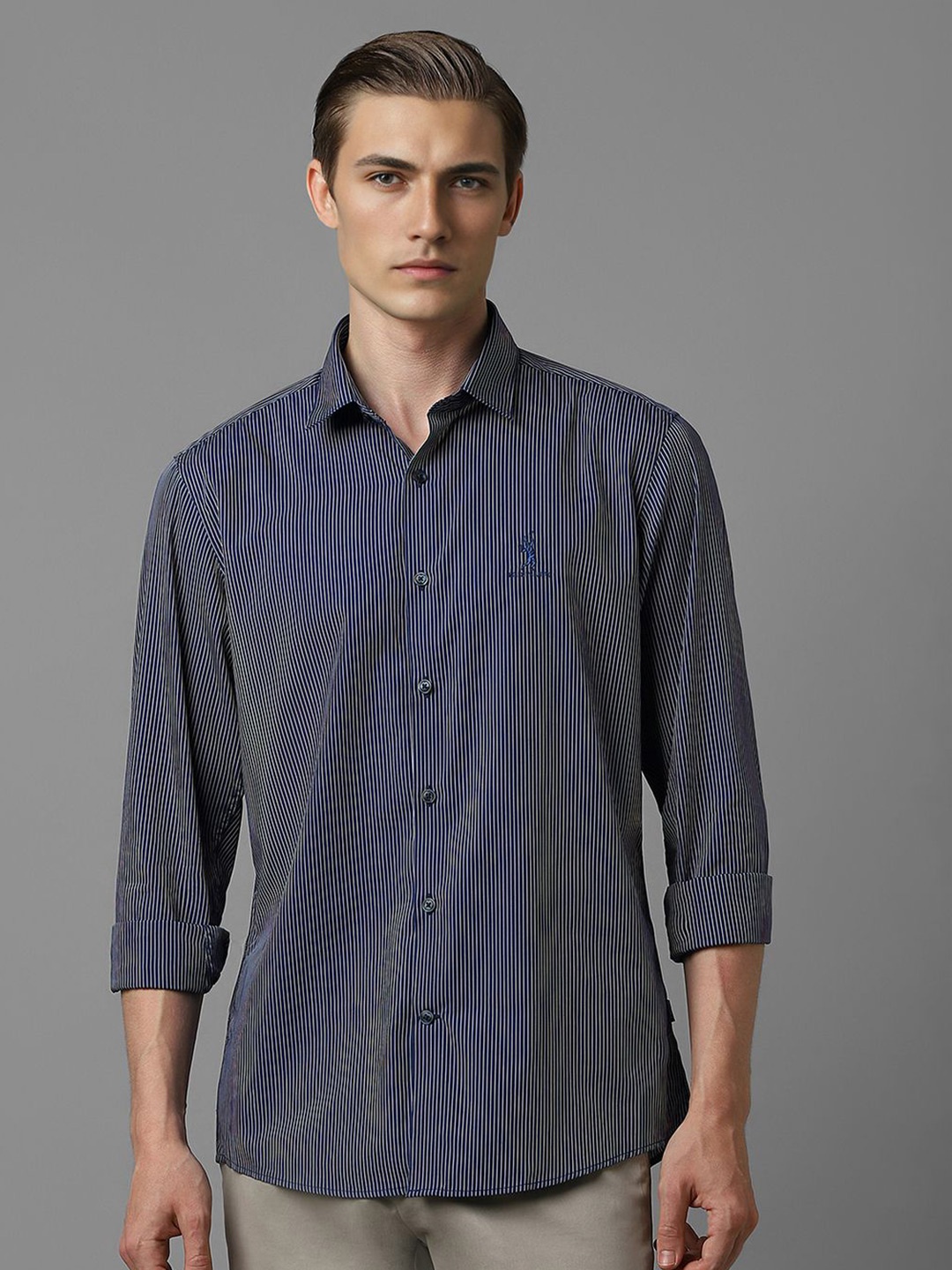 Louis Philippe Sport Men Spread Collar Pinstriped Cotton Slim Fit Casual Shirt, Navy blue
Louis Philippe Sport Men Spread Collar Pinstriped Cotton Slim Fit Casual Shirt, Navy blue