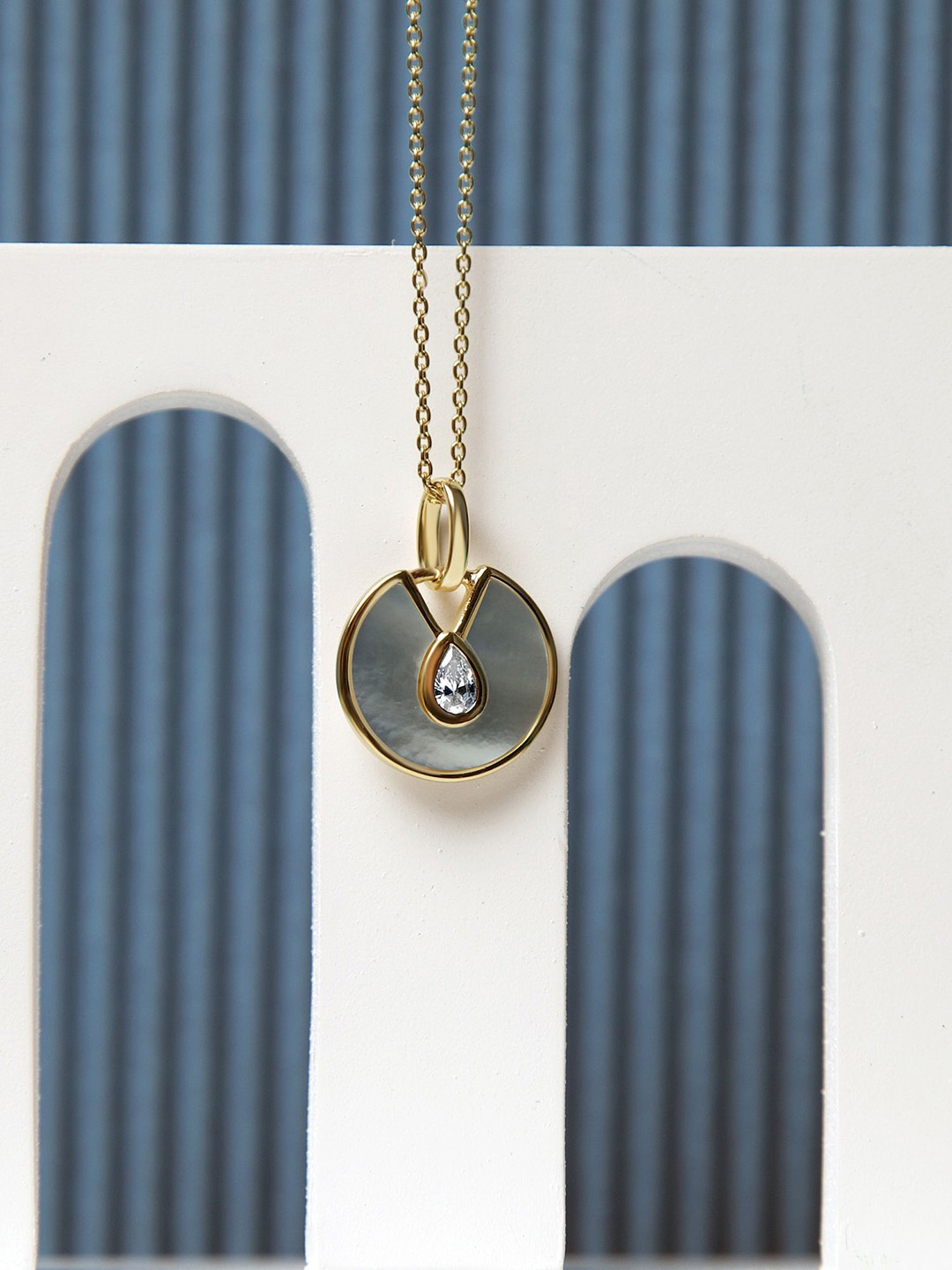 VELVET IMPERIAL 18kT Gold-Plated Stainless Steel Mother of Pearl Pendants with Chains
VELVET IMPERIAL 18kT Gold-Plated Stainless Steel Mother of Pearl Pendants with Chains