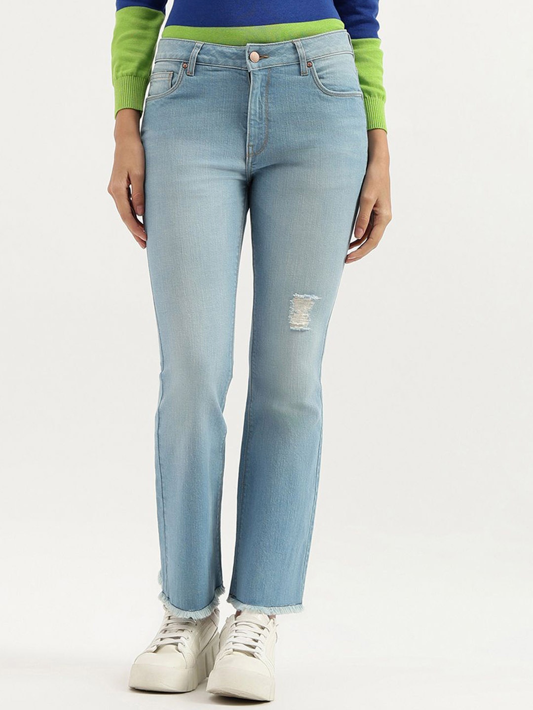 United Colors of Benetton Women Bootcut High-Rise Low Distress Light Fade Jeans, Blue
United Colors of Benetton Women Bootcut High-Rise Low Distress Light Fade Jeans, Blue