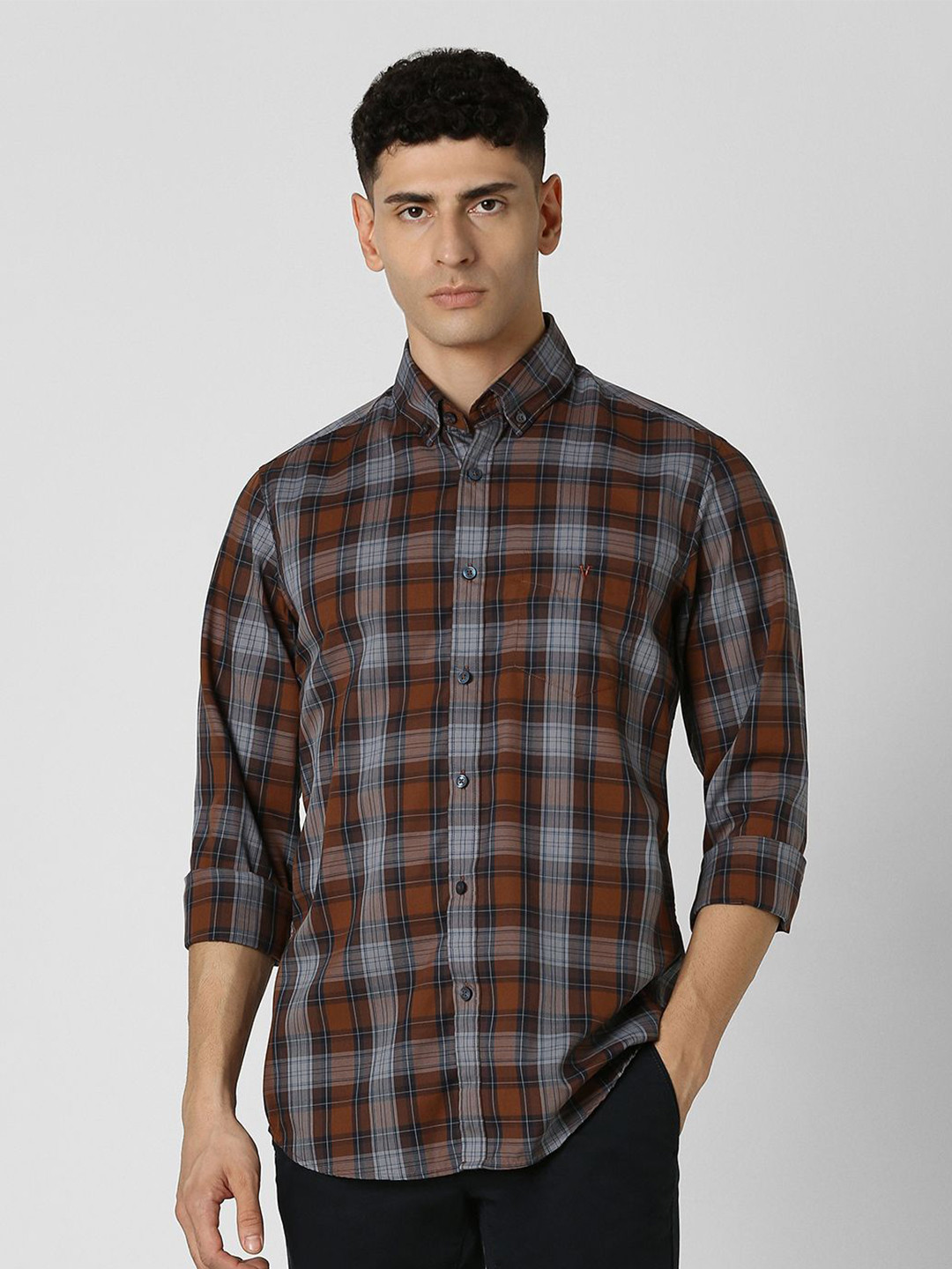 Van Heusen Sport Men Button-Down Collar Tartan Checked Cotton Slim Fit Casual Shirt, Maroon
Van Heusen Sport Men Button-Down Collar Tartan Checked Cotton Slim Fit Casual Shirt, Maroon