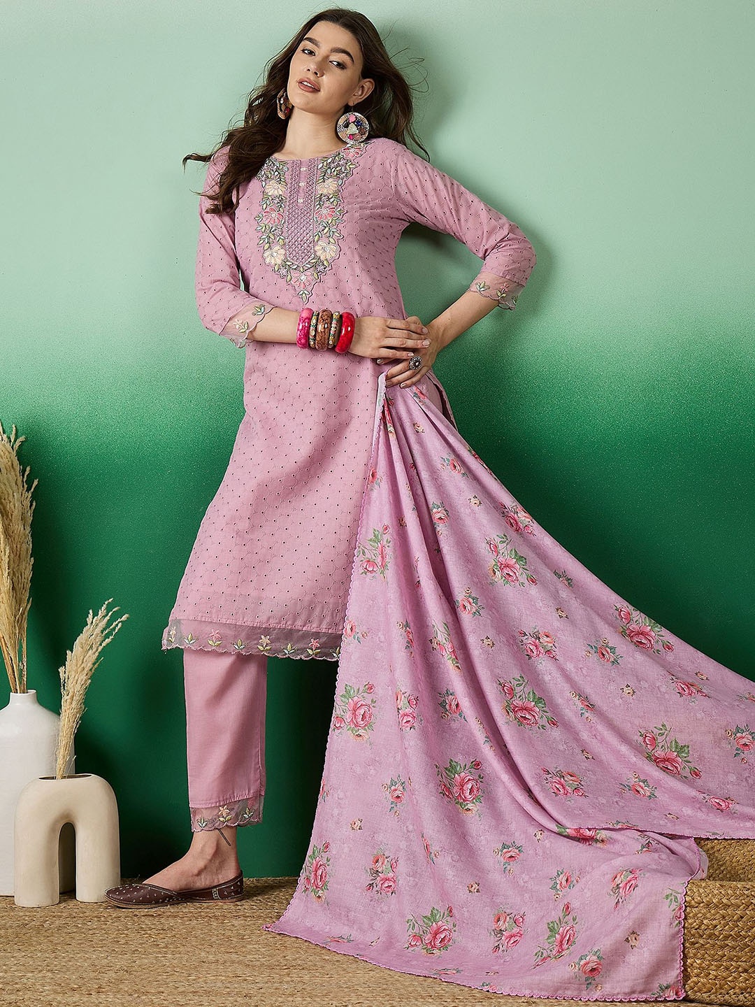 Sangria Floral Embroidered Chikankari Pure Cotton Kurta with Trousers & Dupatta, Pink
Sangria Floral Embroidered Chikankari Pure Cotton Kurta with Trousers & Dupatta, Pink