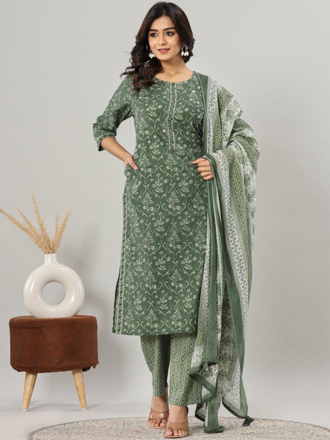 INDYES Floral Printed Sequinned Pure Cotton Straight Kurta With Trousers & Dupatta, Green
INDYES Floral Printed Sequinned Pure Cotton Straight Kurta With Trousers & Dupatta, Green