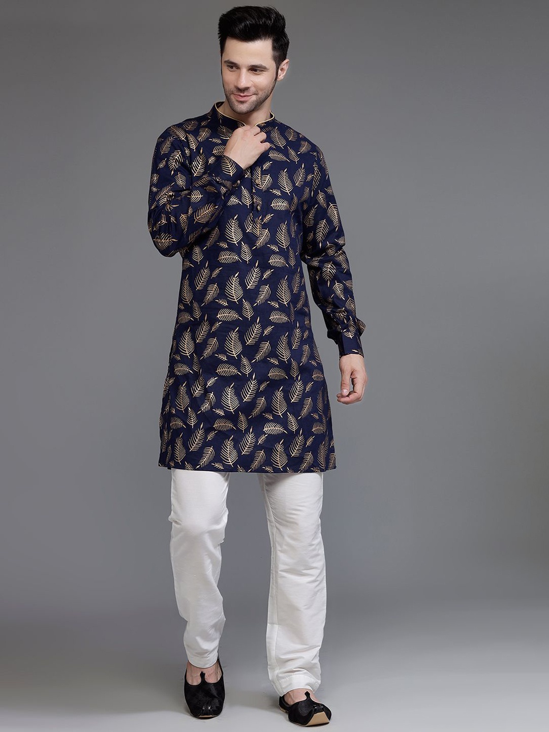 Utsav Fashion Floral Printed Mandarin Collar Pure Cotton Straight Kurta With Trousers, Navy blue
Utsav Fashion Floral Printed Mandarin Collar Pure Cotton Straight Kurta With Trousers, Navy blue