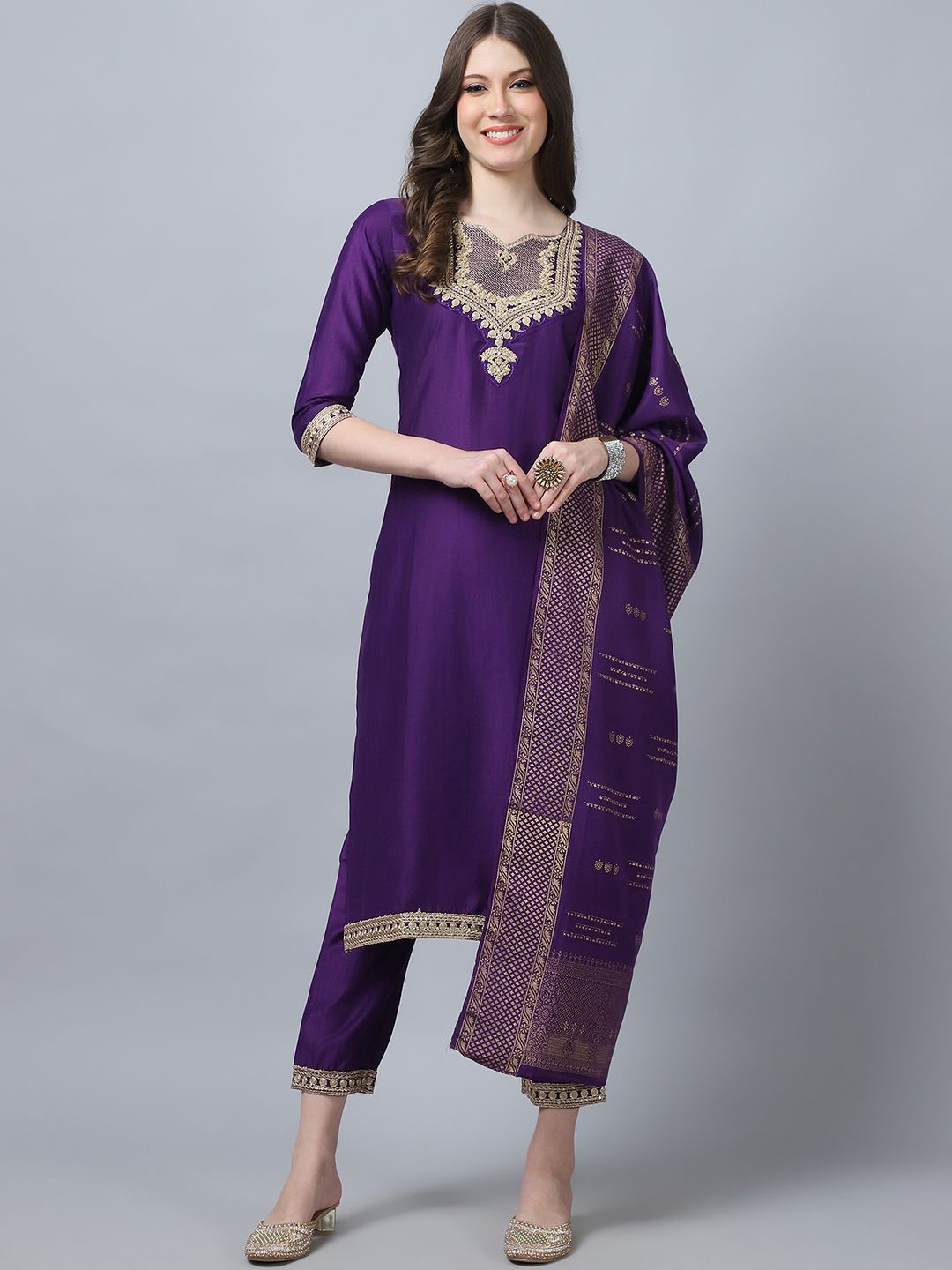 KALINI Ethnic Motifs Yoke Design Pure Silk Straight Kurta with Trousers & Dupatta, Purple
KALINI Ethnic Motifs Yoke Design Pure Silk Straight Kurta with Trousers & Dupatta, Purple