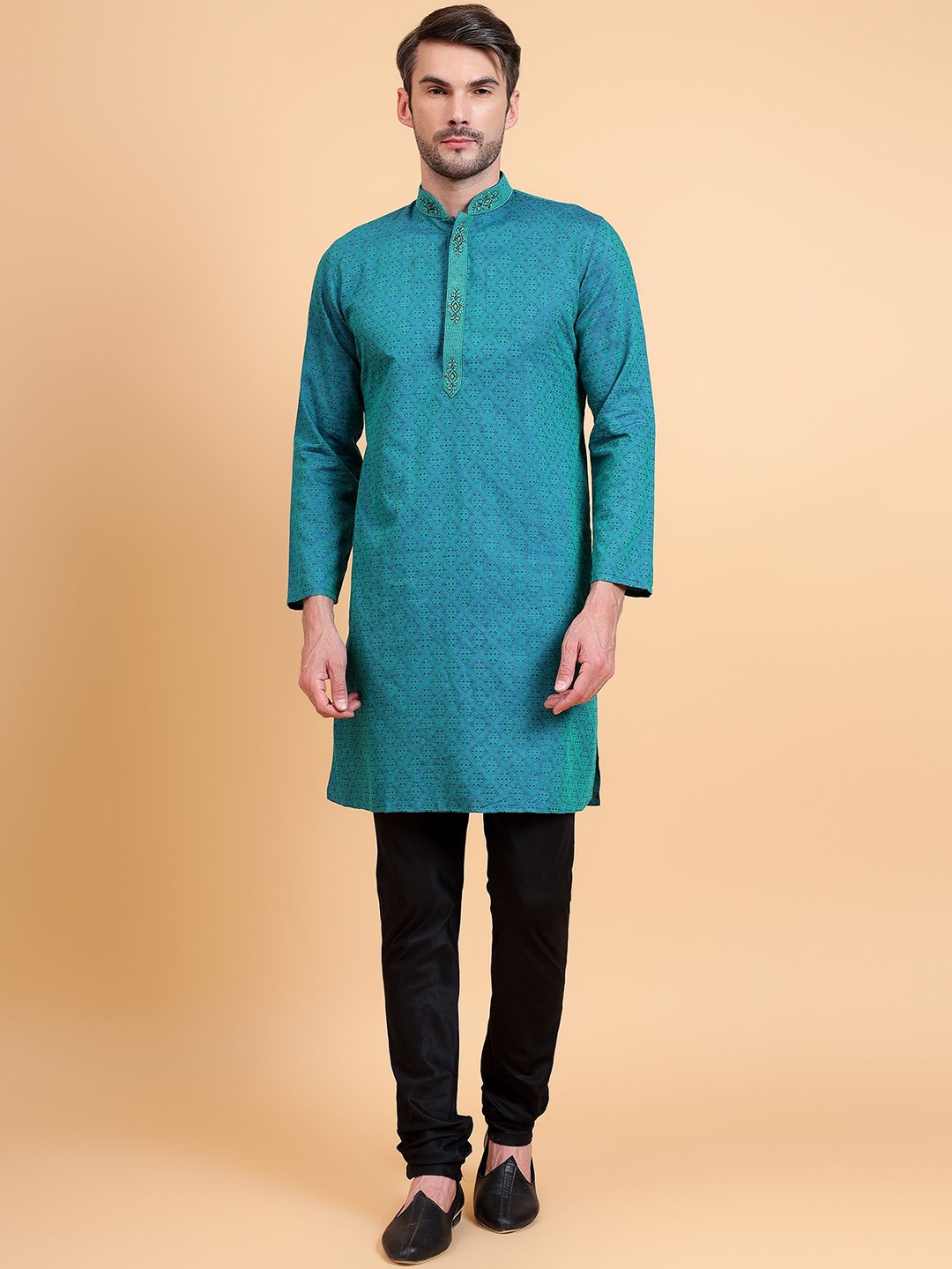 Sultan The King Of Kurta Geometric Thread Work Cotton Straight Kurtas, Turquoise blue
Sultan The King Of Kurta Geometric Thread Work Cotton Straight Kurtas, Turquoise blue