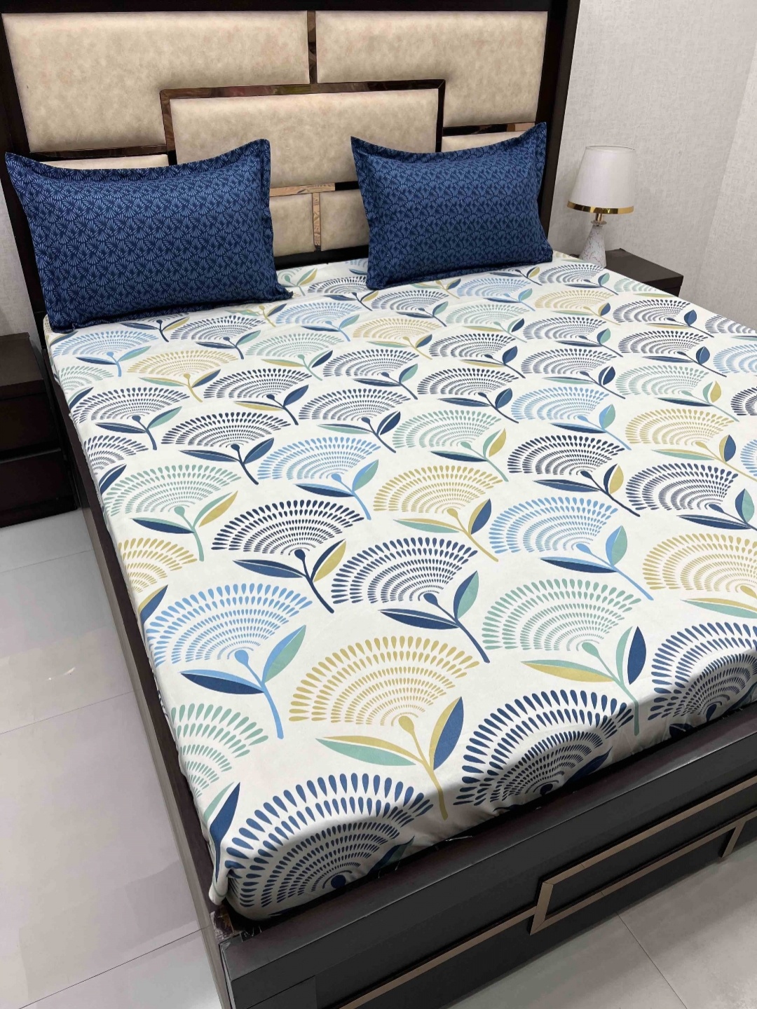 Pure Decor White & Blue Floral 250 TC Pure Cotton King Bedsheet with 2 Pillow Covers
Pure Decor White & Blue Floral 250 TC Pure Cotton King Bedsheet with 2 Pillow Covers