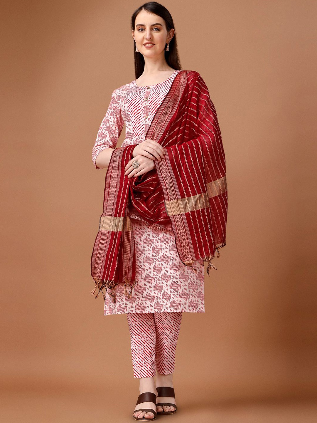 Growdamy Ethnic Motifs Printed Pure Cotton Straight Kurta With Trousers & Dupatta, Red
Growdamy Ethnic Motifs Printed Pure Cotton Straight Kurta With Trousers & Dupatta, Red