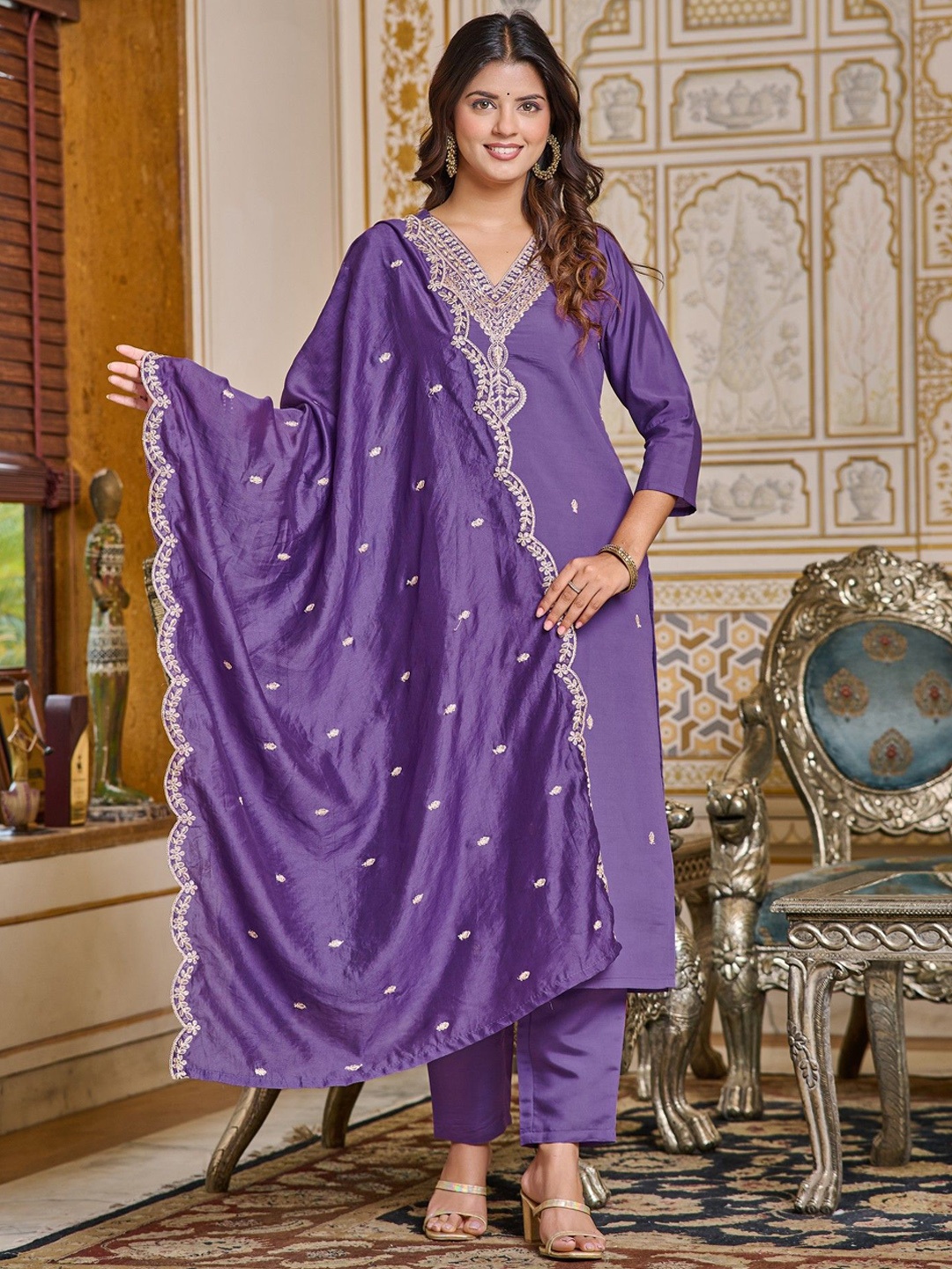 Yara Creation Floral Embroidered Thread Work Chanderi Cotton Kurta With Trousers & Dupatta, Purple
Yara Creation Floral Embroidered Thread Work Chanderi Cotton Kurta With Trousers & Dupatta, Purple