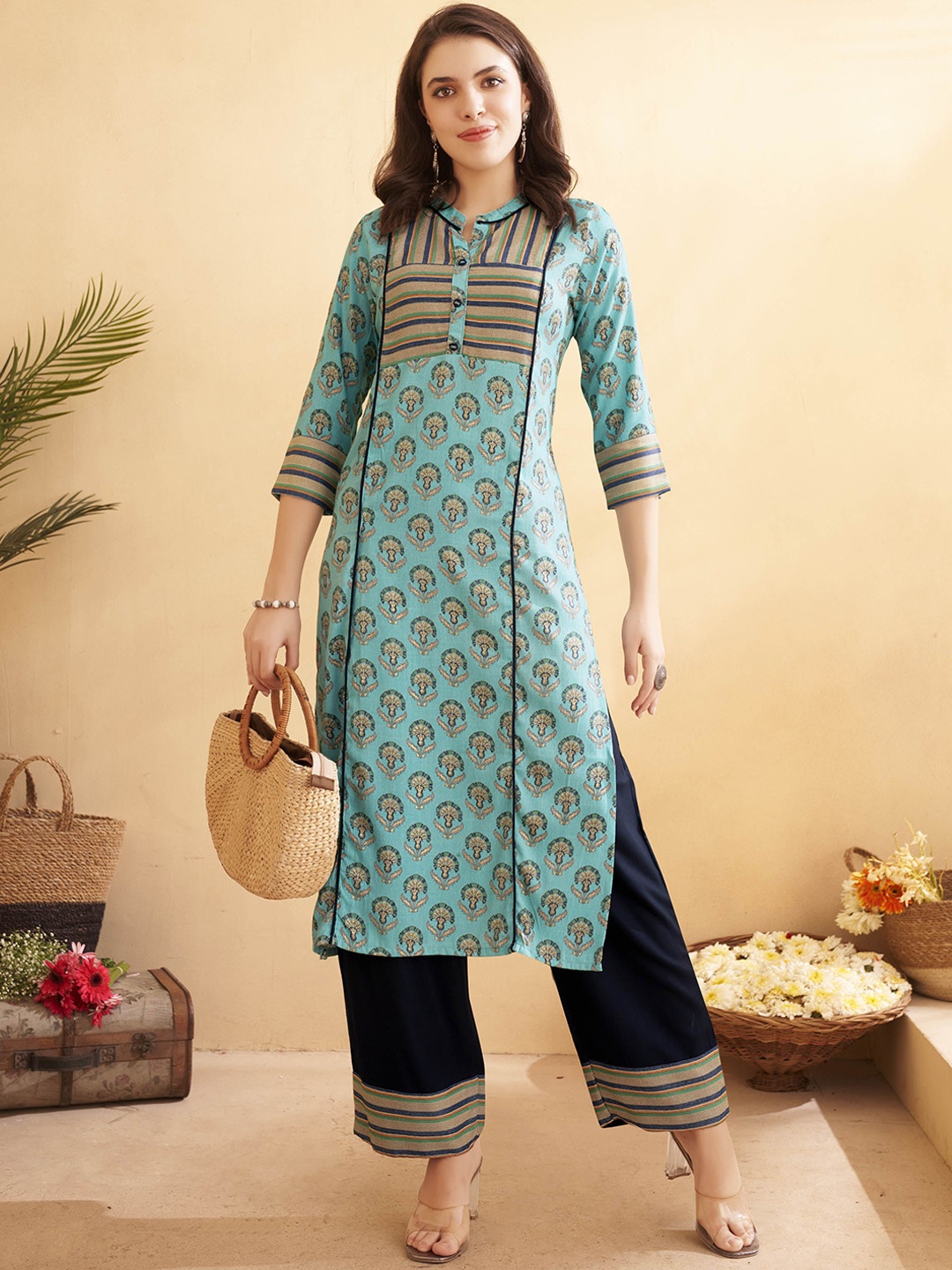 Anouk Ethnic Motifs Printed Mandarin Collar Panelled Liva Straight Kurta With Trousers, Turquoise blue
Anouk Ethnic Motifs Printed Mandarin Collar Panelled Liva Straight Kurta With Trousers, Turquoise blue