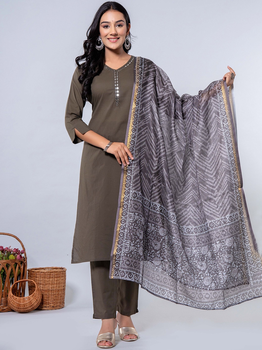 ADAA JAIPUR V-Neck Regular Mirror Work Pure Cotton Straight Kurta With Trousers & Dupatta, Grey
ADAA JAIPUR V-Neck Regular Mirror Work Pure Cotton Straight Kurta With Trousers & Dupatta, Grey
