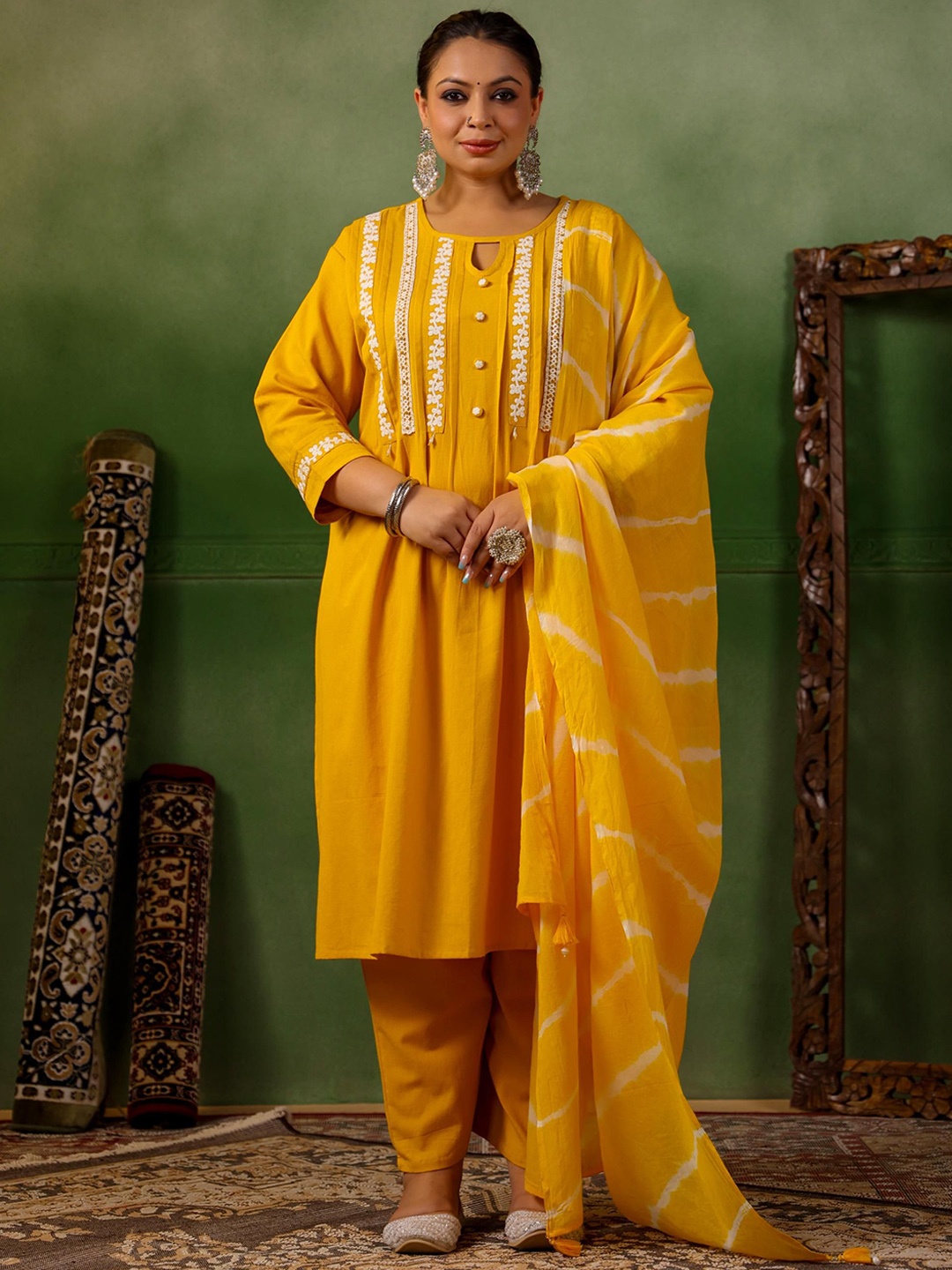 LALI JAIPUR Plus Size Ethnic Motifs Embroidered Pure Cotton Kurta with Trousers & Dupatta, Yellow
LALI JAIPUR Plus Size Ethnic Motifs Embroidered Pure Cotton Kurta with Trousers & Dupatta, Yellow