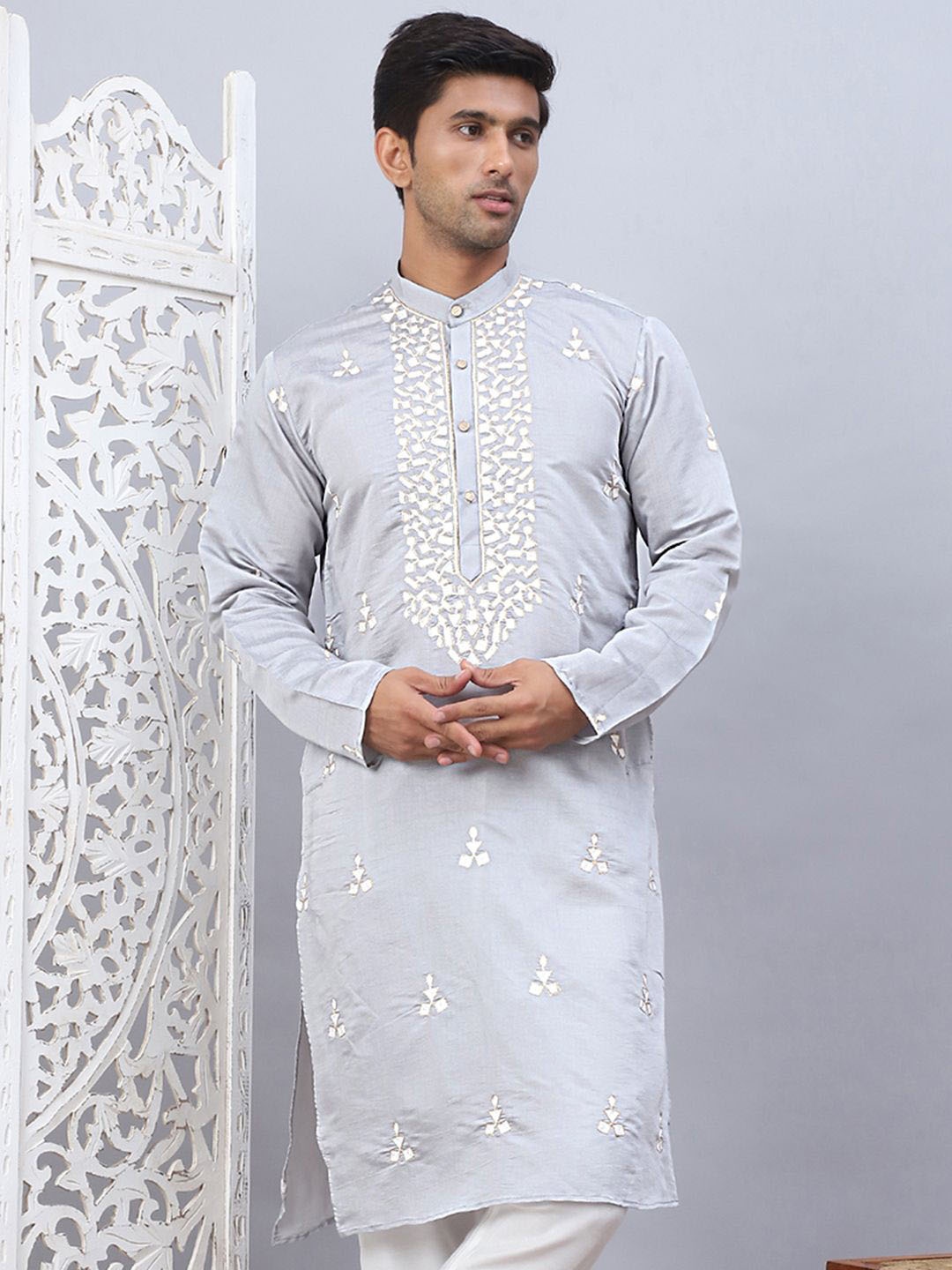Anouk Grey Geometric Embroidered Thread Work Mandarin Collar Silk Cotton Straight Kurta
Anouk Grey Geometric Embroidered Thread Work Mandarin Collar Silk Cotton Straight Kurta