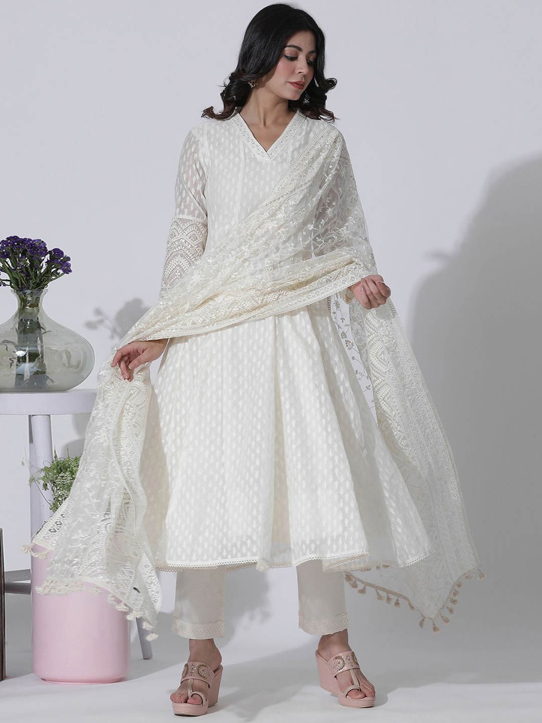 WISHFUL Floral Embroidered V-Neck Thread Work Anarkali Kurta With Trousers & Dupatta, White
WISHFUL Floral Embroidered V-Neck Thread Work Anarkali Kurta With Trousers & Dupatta, White