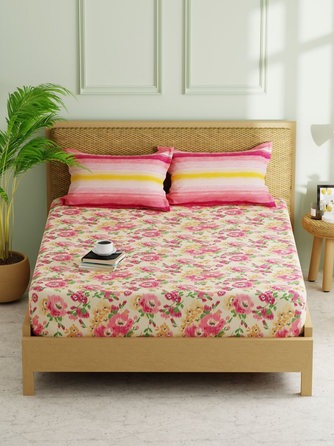 KOPA Lorenzo Beige Floral Microfiber 152 TC Fitted Queen Bedsheet Set-1.80m X1.98m X25cm
KOPA Lorenzo Beige Floral Microfiber 152 TC Fitted Queen Bedsheet Set-1.80m X1.98m X25cm