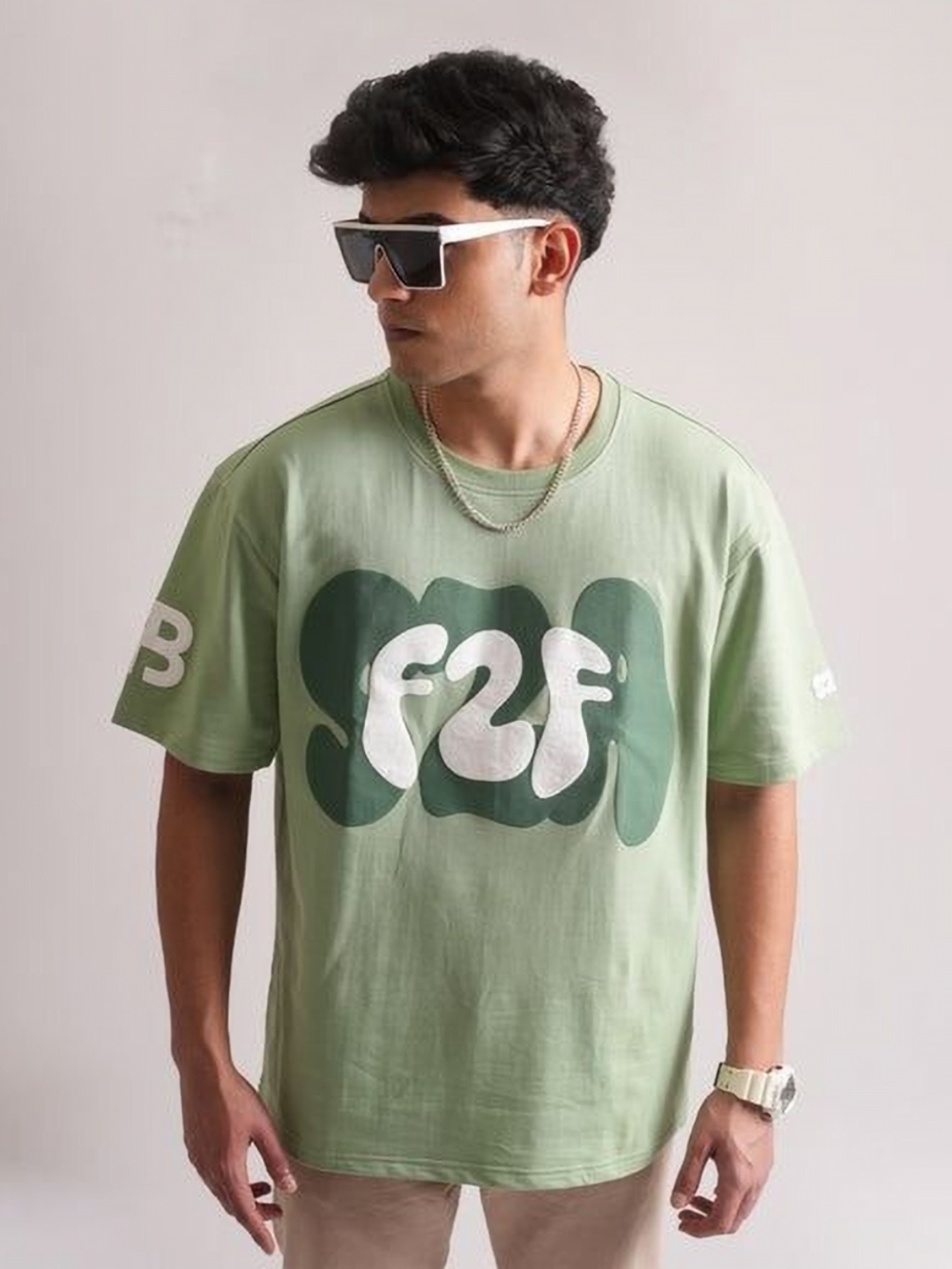 Bad and Boujee Unisex Typography Printed Drop-Shoulder Sleeves Oversized T-shirt, Green
Bad and Boujee Unisex Typography Printed Drop-Shoulder Sleeves Oversized T-shirt, Green