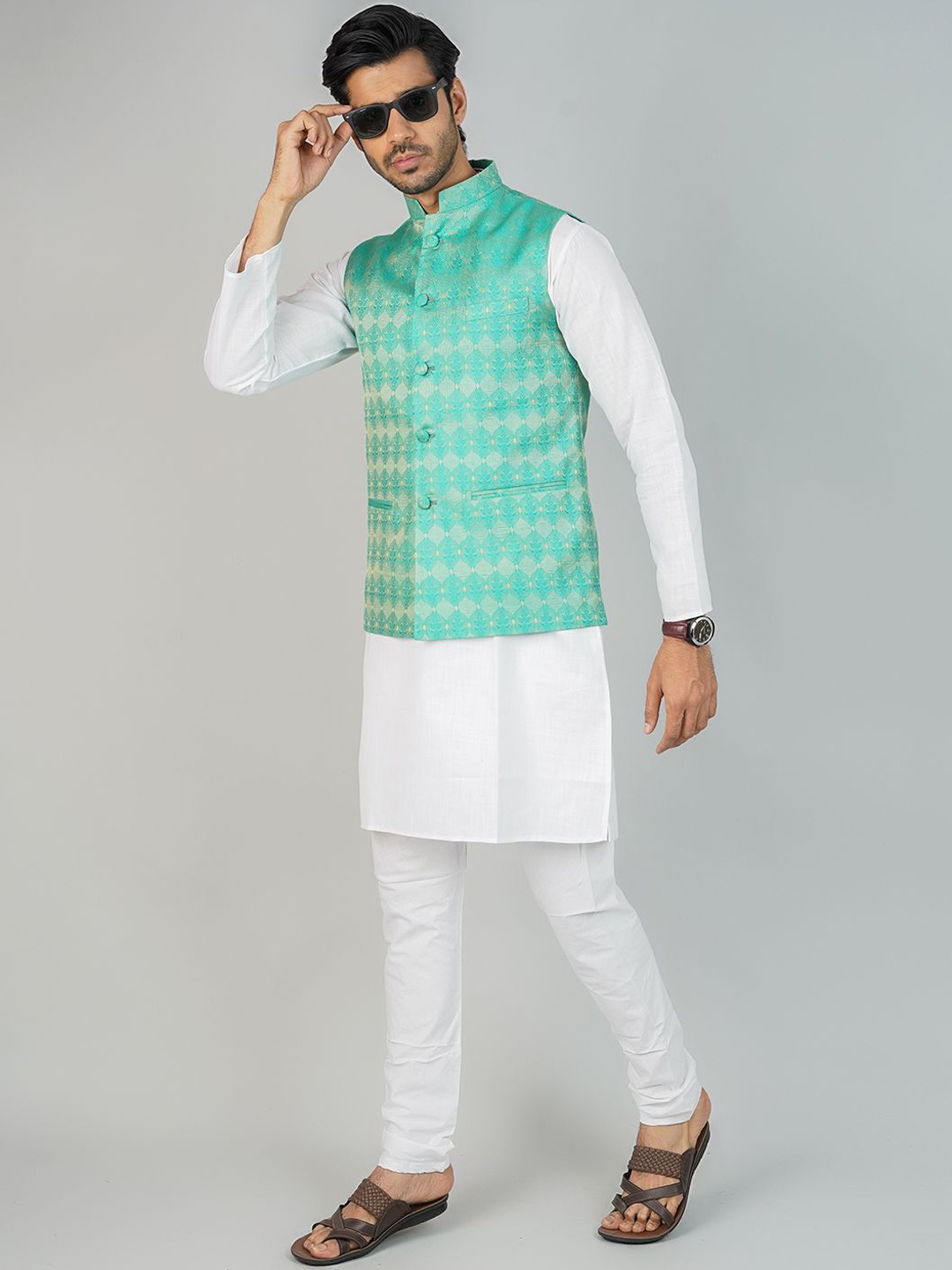 Wintage Mandarin Collar Cotton Silk Straight Kurta with Pyjamas & Nehru Jacket, White
Wintage Mandarin Collar Cotton Silk Straight Kurta with Pyjamas & Nehru Jacket, White