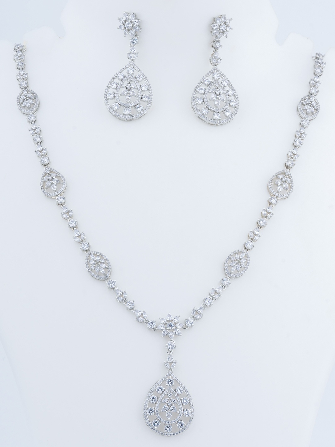 vivinia BY VIDHI MEHRA Rhodium-Plated Cubic Zirconia Stone Studded Jewellery Set, Silver
vivinia BY VIDHI MEHRA Rhodium-Plated Cubic Zirconia Stone Studded Jewellery Set, Silver