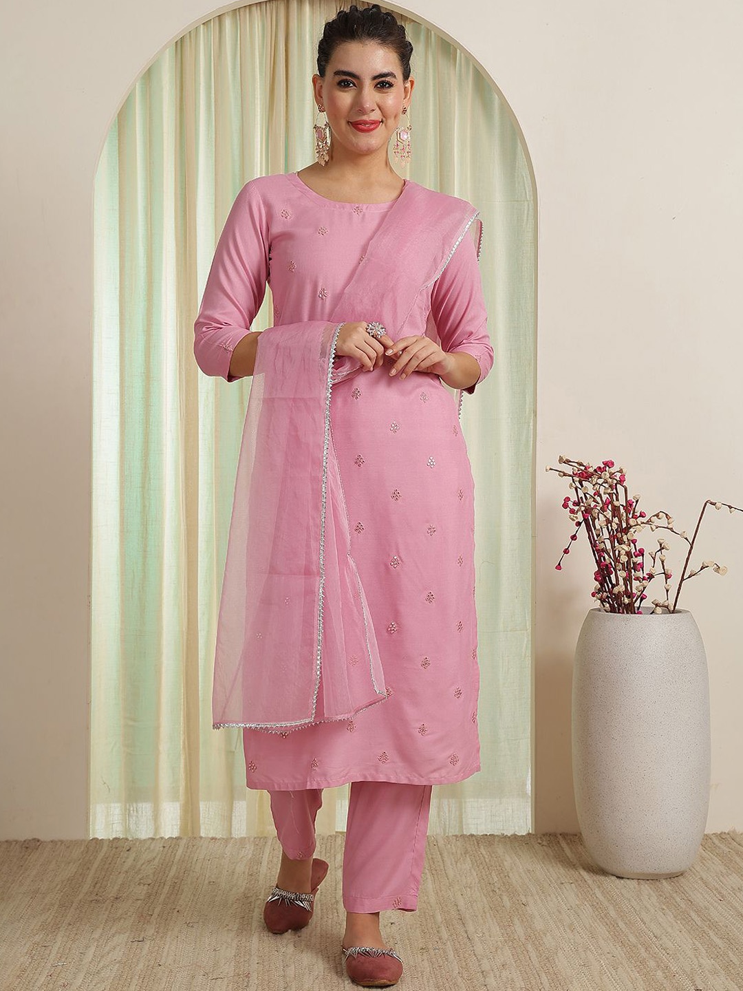 NISHABD Floral Embroidered Regular Mirror Work Straight Kurta With Trouser With Dupatta, Pink
NISHABD Floral Embroidered Regular Mirror Work Straight Kurta With Trouser With Dupatta, Pink