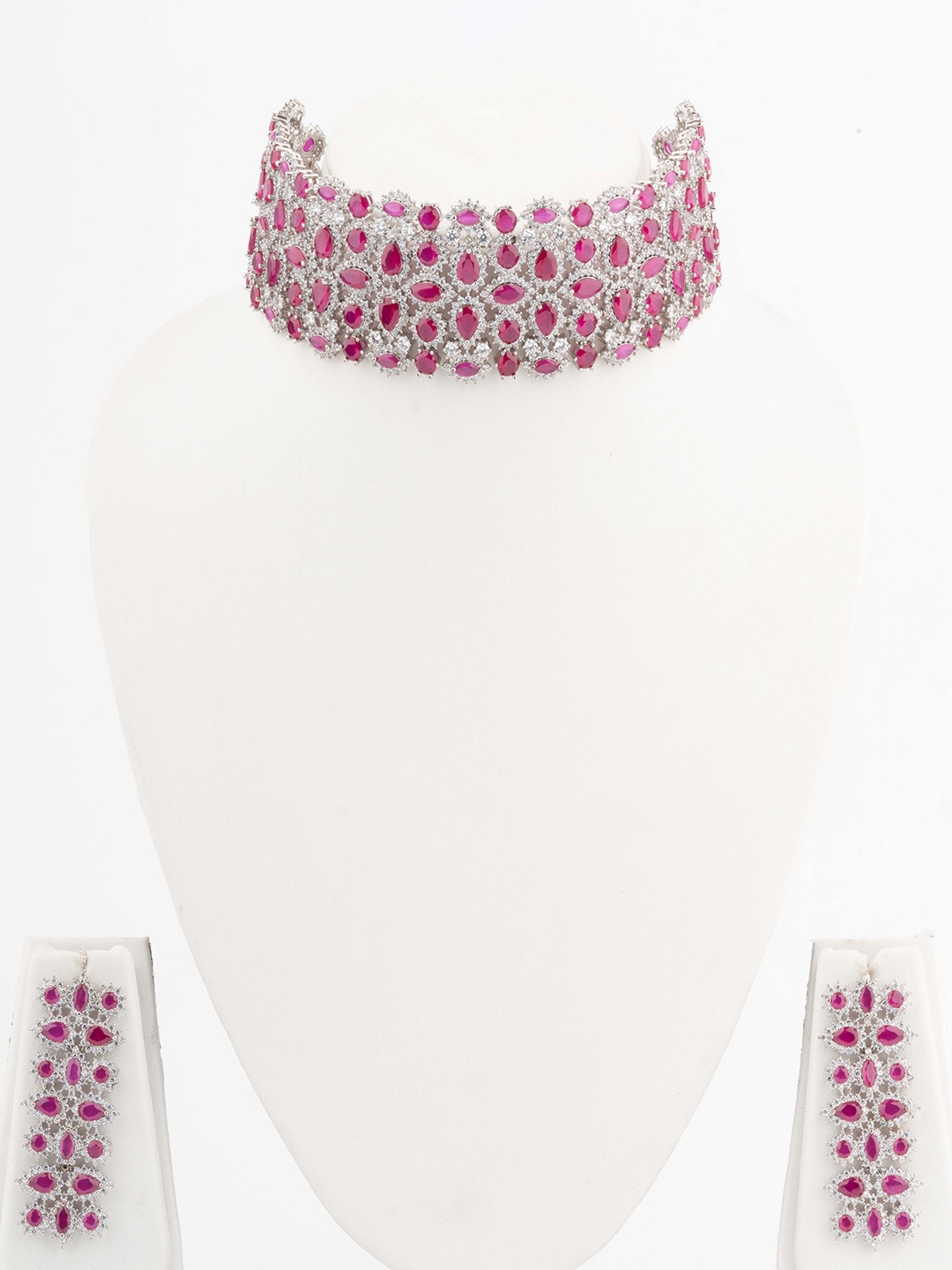 vivinia BY VIDHI MEHRA Rhodium-Plated White-Finished CZ Studded Jewellery Set, Silver
vivinia BY VIDHI MEHRA Rhodium-Plated White-Finished CZ Studded Jewellery Set, Silver