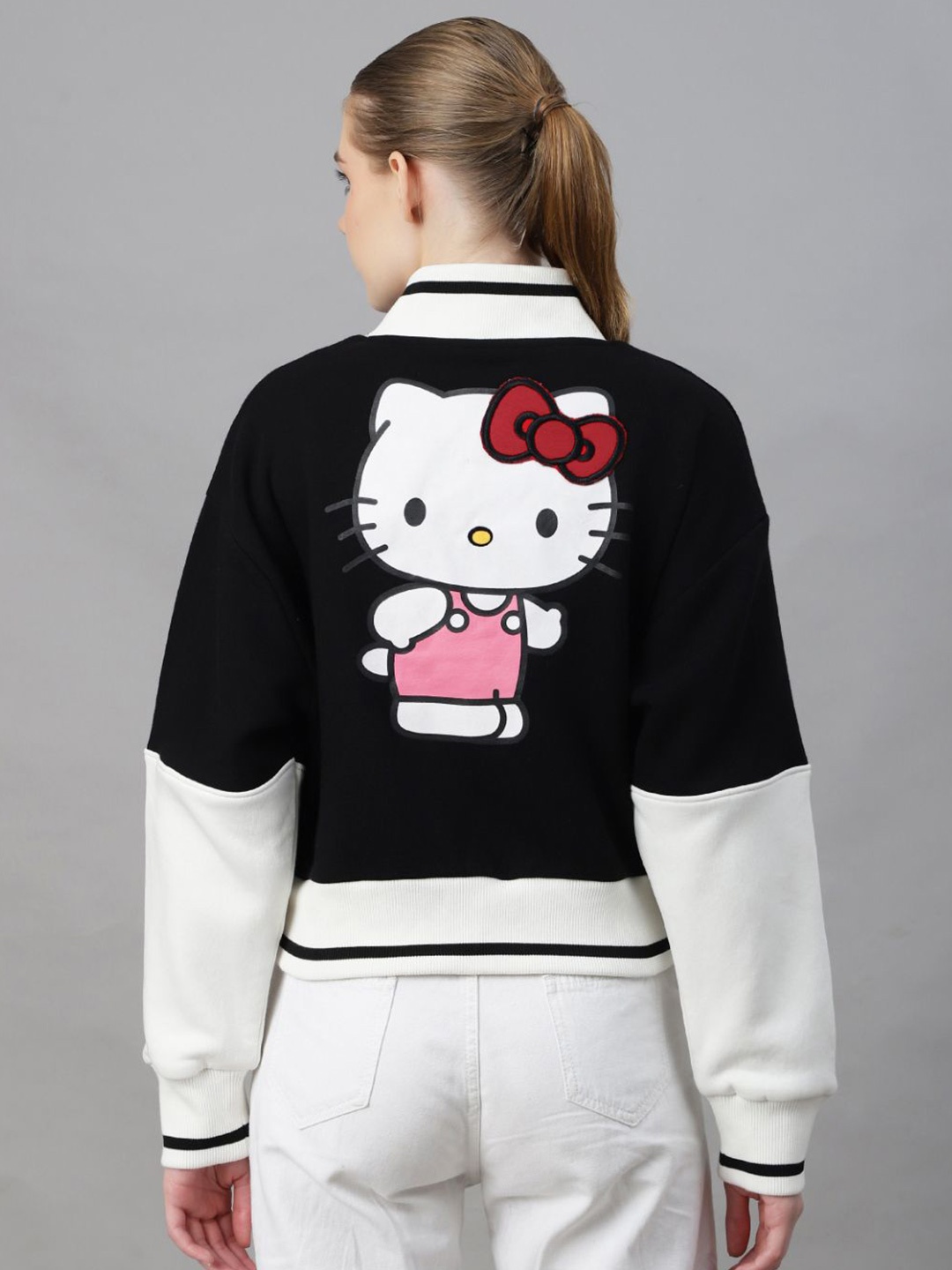 Free Authority Hello Kitty Printed Long Sleeves Oversized Fit Cardigan Sweatshirt, Black
Free Authority Hello Kitty Printed Long Sleeves Oversized Fit Cardigan Sweatshirt, Black