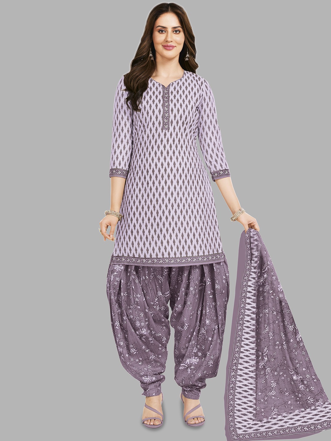 MIRAAN Women Floral Printed Regular Pure Cotton Kurta with Patiala & With Dupatta, Pink
MIRAAN Women Floral Printed Regular Pure Cotton Kurta with Patiala & With Dupatta, Pink