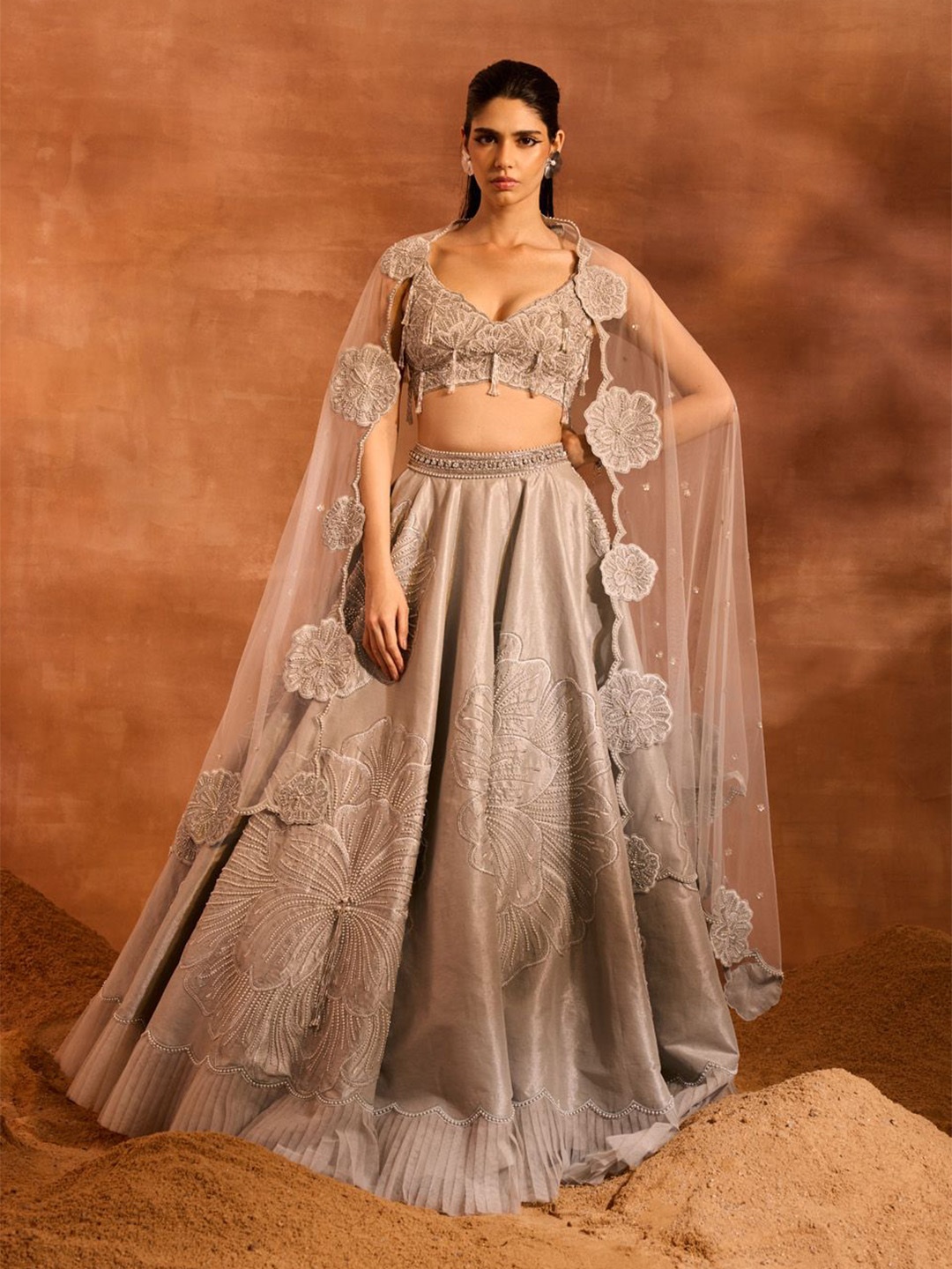 DIVYA AGGARWAL Embellished Beads and Stones Ready to Wear Lehenga & Blouse With Dupatta, Silver
DIVYA AGGARWAL Embellished Beads and Stones Ready to Wear Lehenga & Blouse With Dupatta, Silver