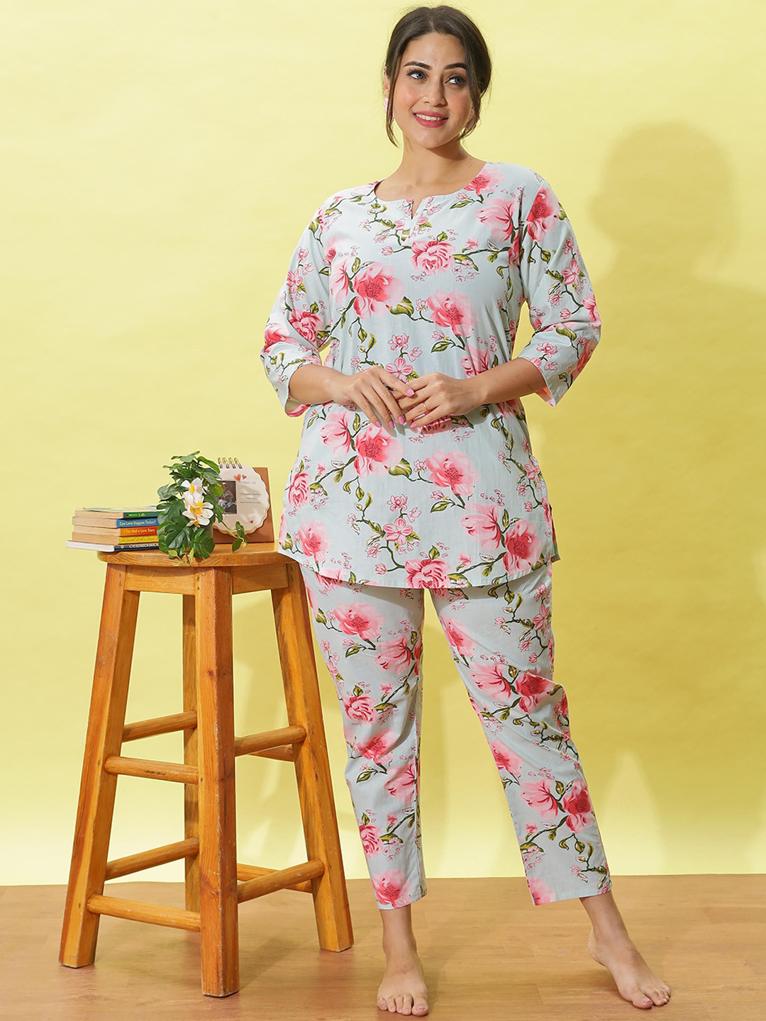 9shines Label Printed Round Neck Three-Quarter Sleeves Pure Cotton Kurti & Pyjama, Lime green
9shines Label Printed Round Neck Three-Quarter Sleeves Pure Cotton Kurti & Pyjama, Lime green