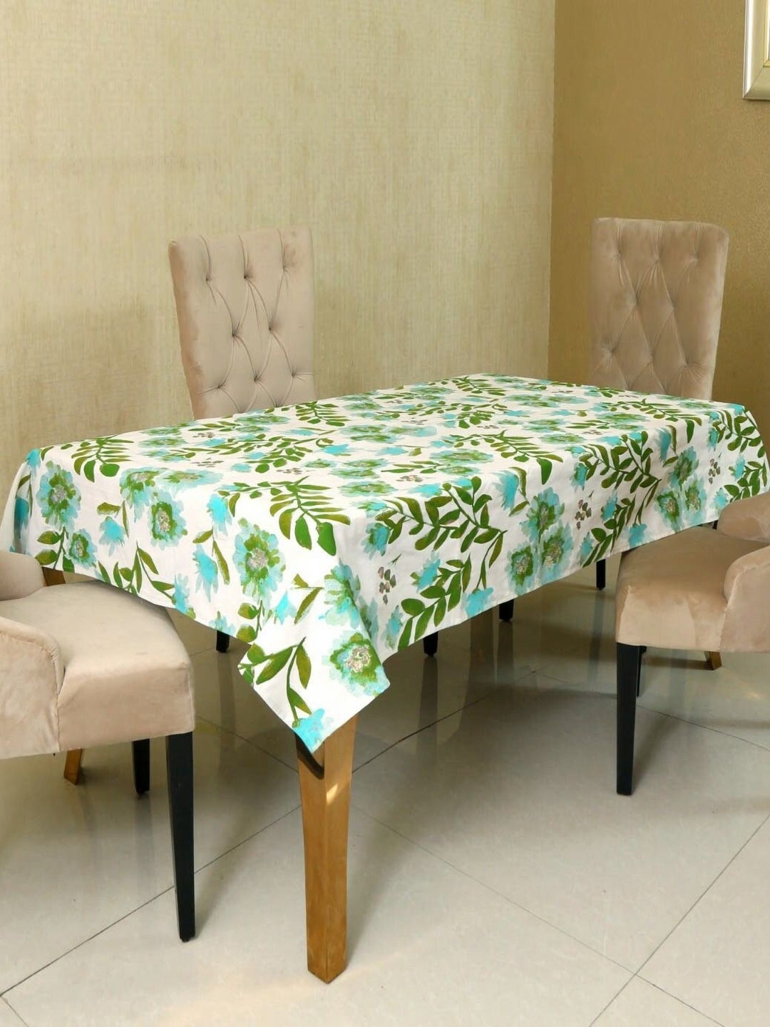 BILBERRY Furnishing by preeti grover White 6 Pieces Printed Cotton 6-Seater Table Cover
BILBERRY Furnishing by preeti grover White 6 Pieces Printed Cotton 6-Seater Table Cover
