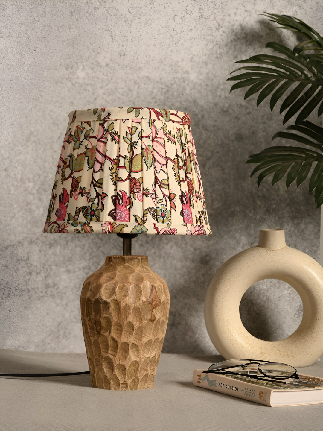 green girgit Brown Wood Cylindrical Shaped Table Lamp
green girgit Brown Wood Cylindrical Shaped Table Lamp