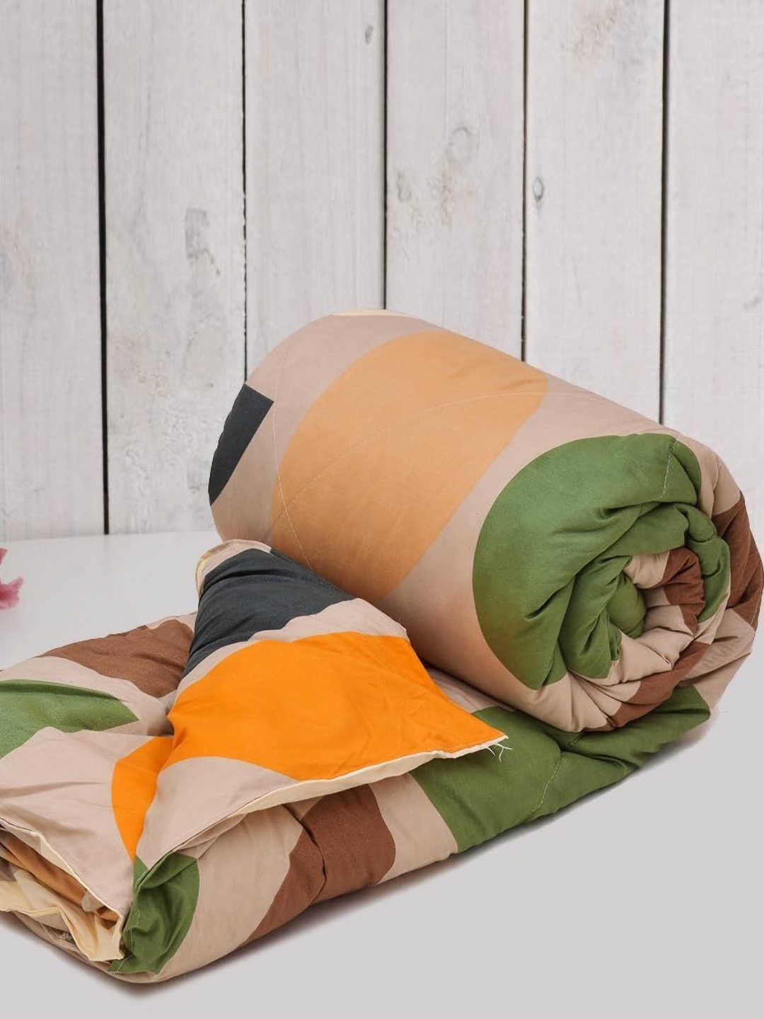 Myntra Elegant Homes Orange & Green Floral Microfiber Heavy Winter 210 GSM Single Bed Comforter
Myntra Elegant Homes Orange & Green Floral Microfiber Heavy Winter 210 GSM Single Bed Comforter