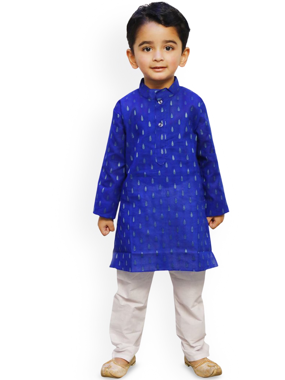 itsmycostume Boys Ethnic Motifs Woven Design Pure Cotton Straight Kurta With Trouser, Blue
itsmycostume Boys Ethnic Motifs Woven Design Pure Cotton Straight Kurta With Trouser, Blue